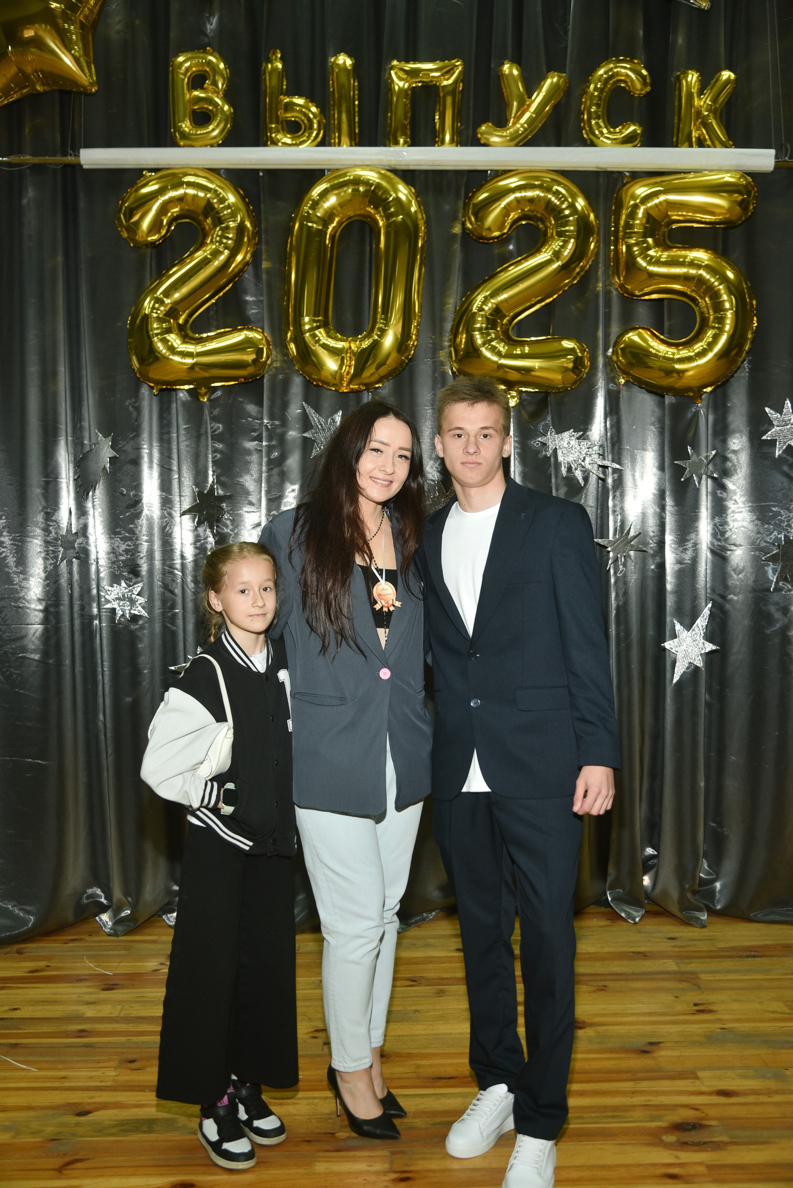 Последний звонок 🔔. Фотограф Олег Юршевич Солигорск Минск