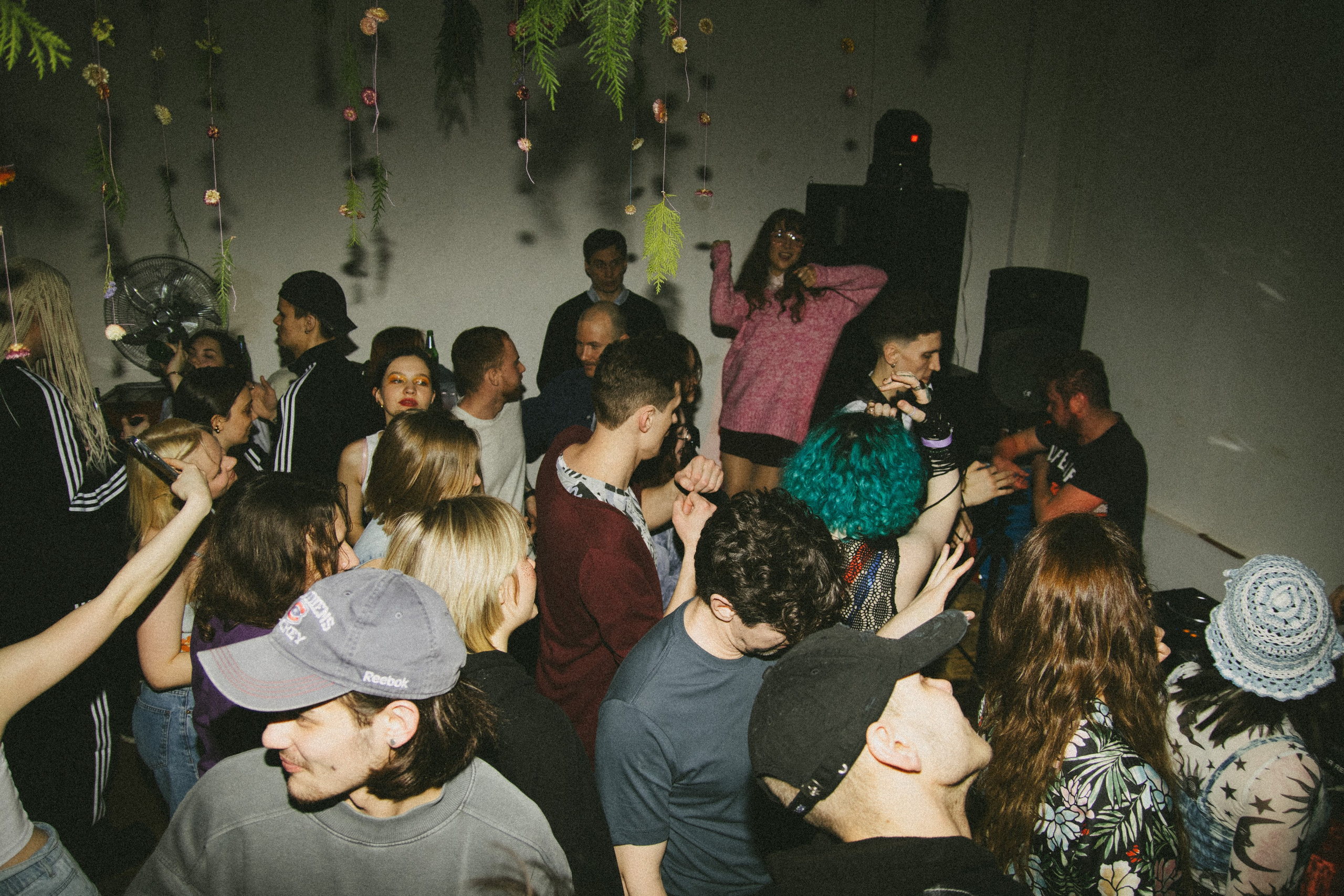 Тусовки. Фотограф Егор Огородов