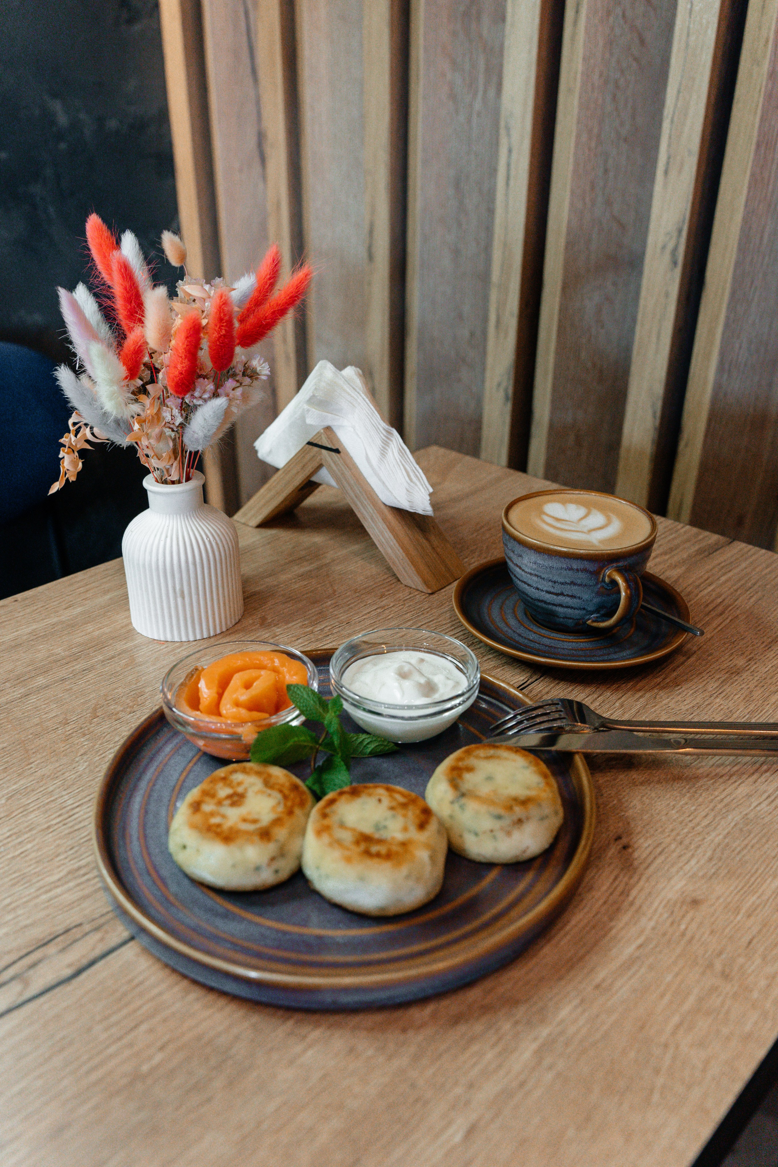 Контент- съёмка для кофейни «ЗАРЯД». Ваш семейный фотограф в Минске — Вика Трегубова