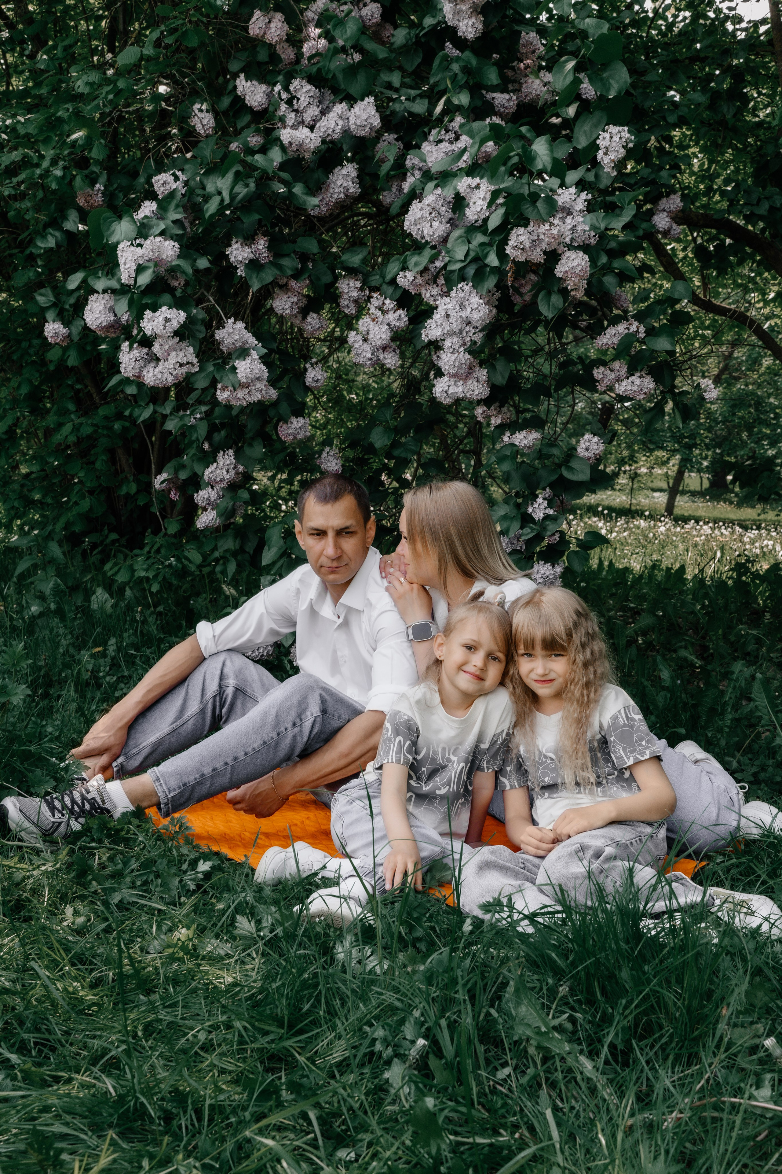 Семейная съемка в Лошицком парке. Ваш семейный фотограф в Минске — Вика Трегубова