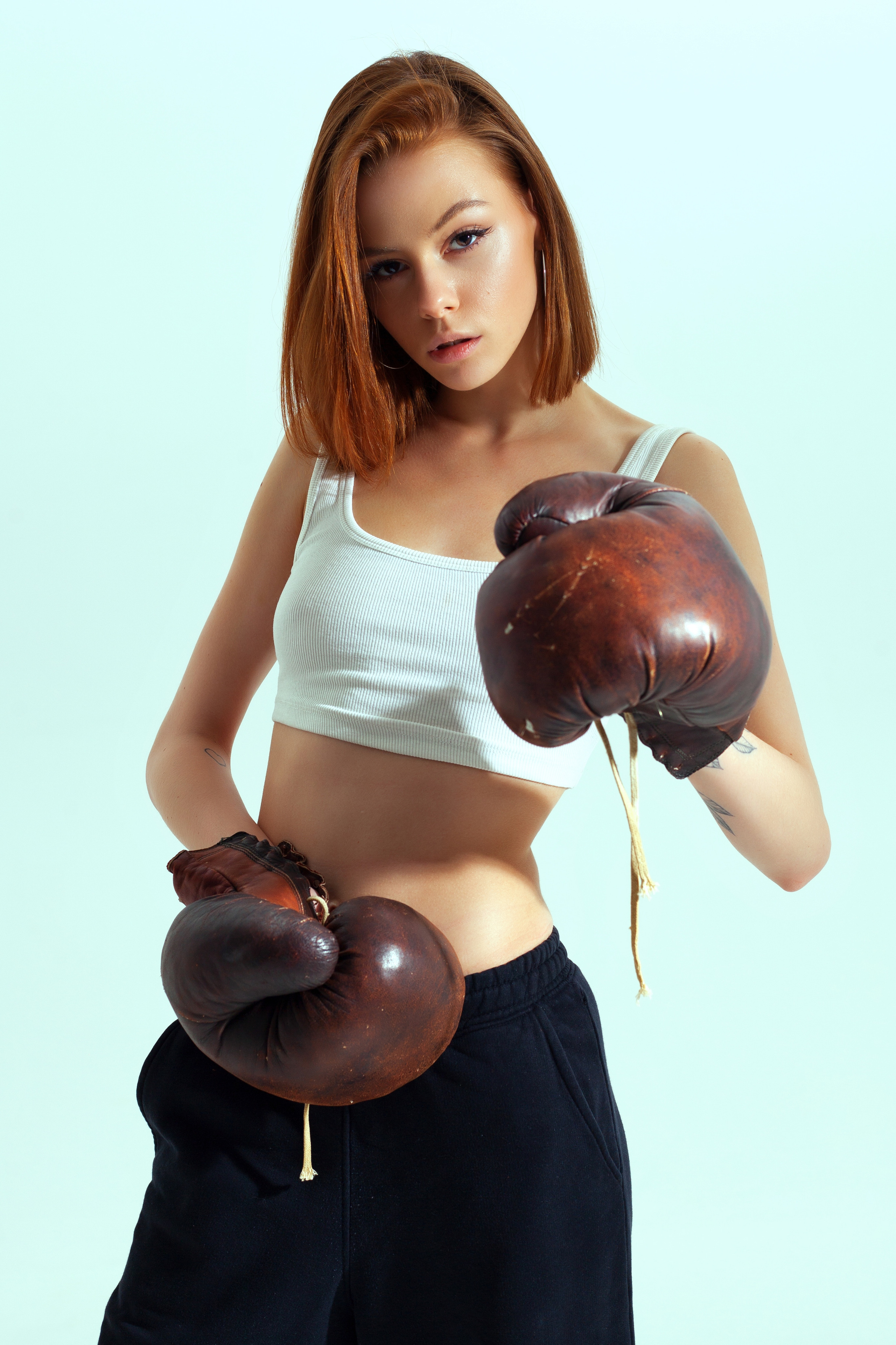 Фотосессия для девушки в студии. Портретный фотограф Антон Зуев в Нижнем Новгороде