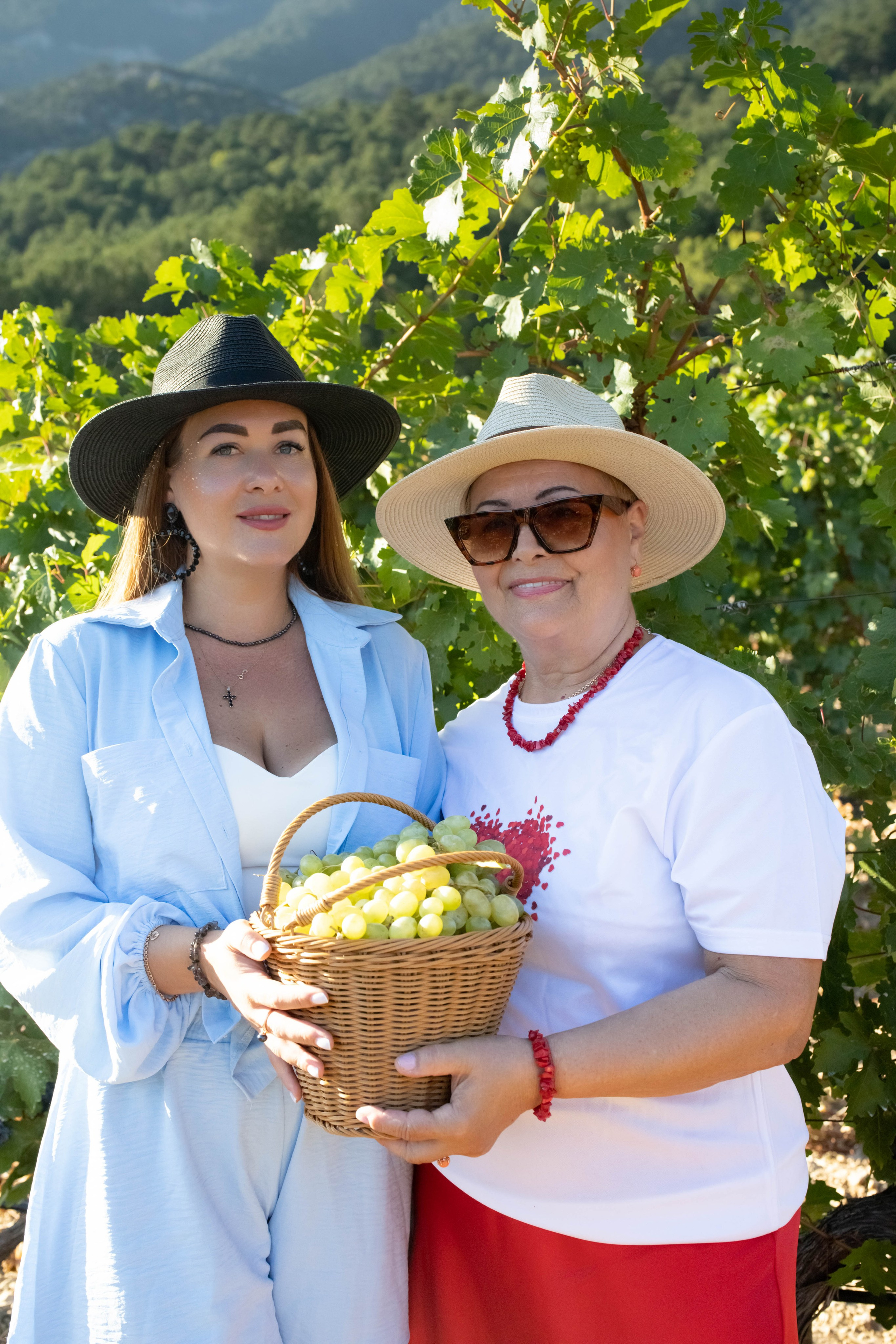 Фотосессия семейная «Виноградники». Фотограф в Крыму Татьяна Барицкая ЕНОТИКА