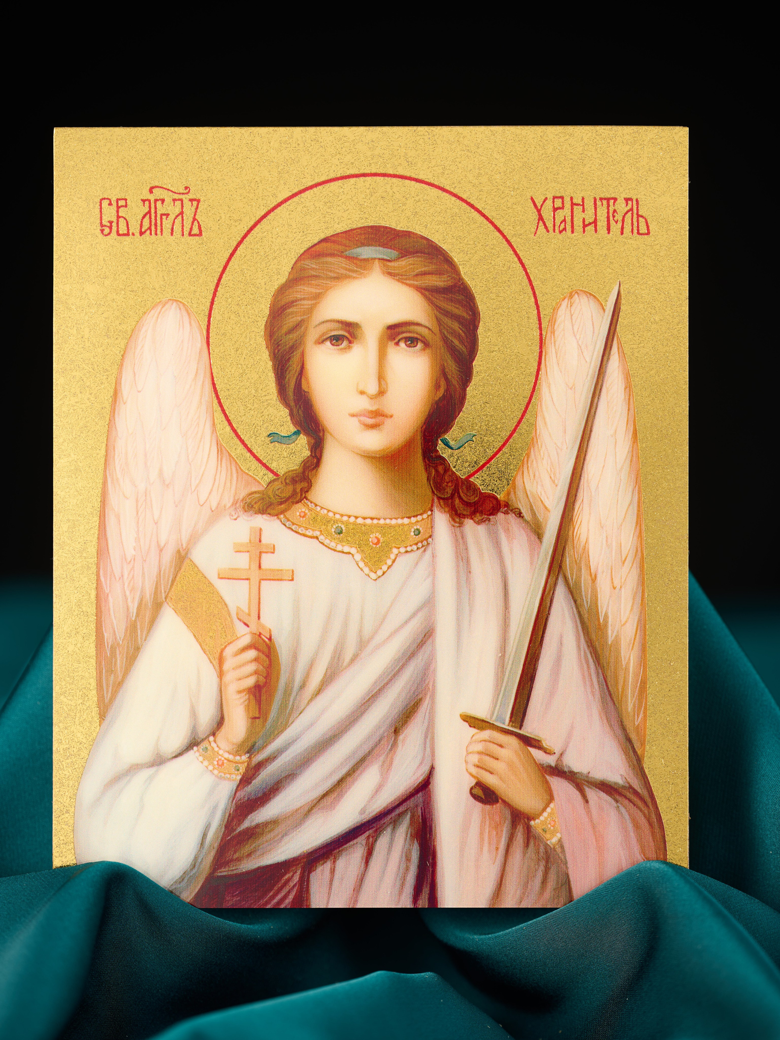 Иконы на досках