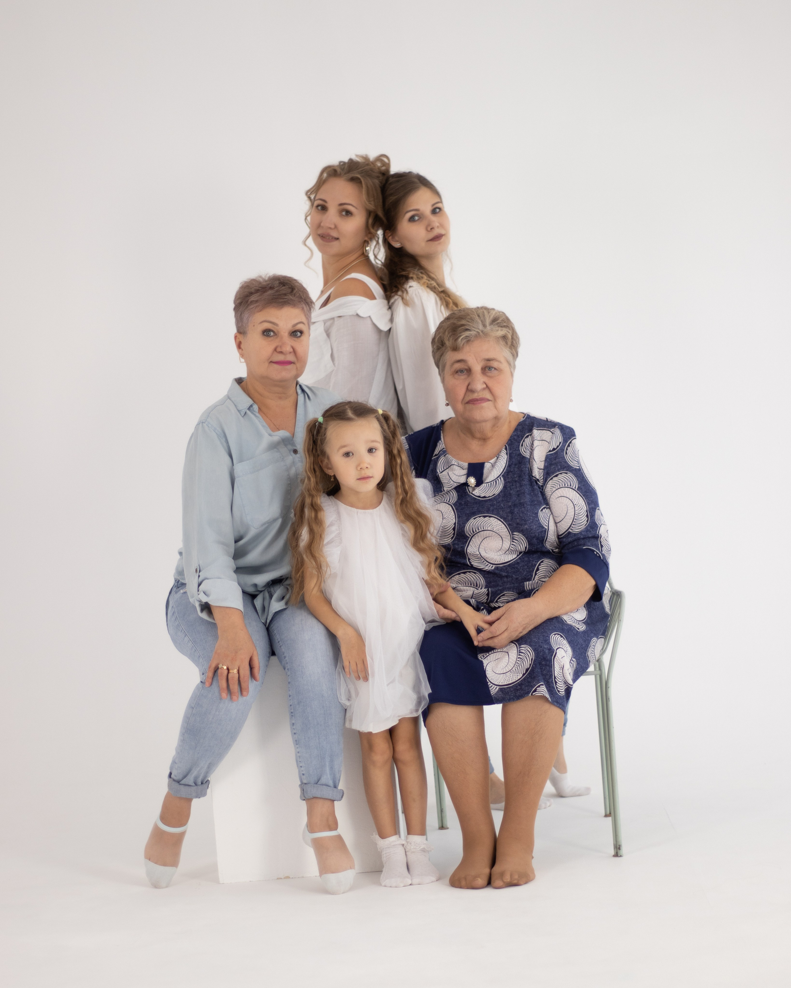 Студийная фотосессия. Фотограф в Астане, индивидуальная, семейная, домашняя фотосессия