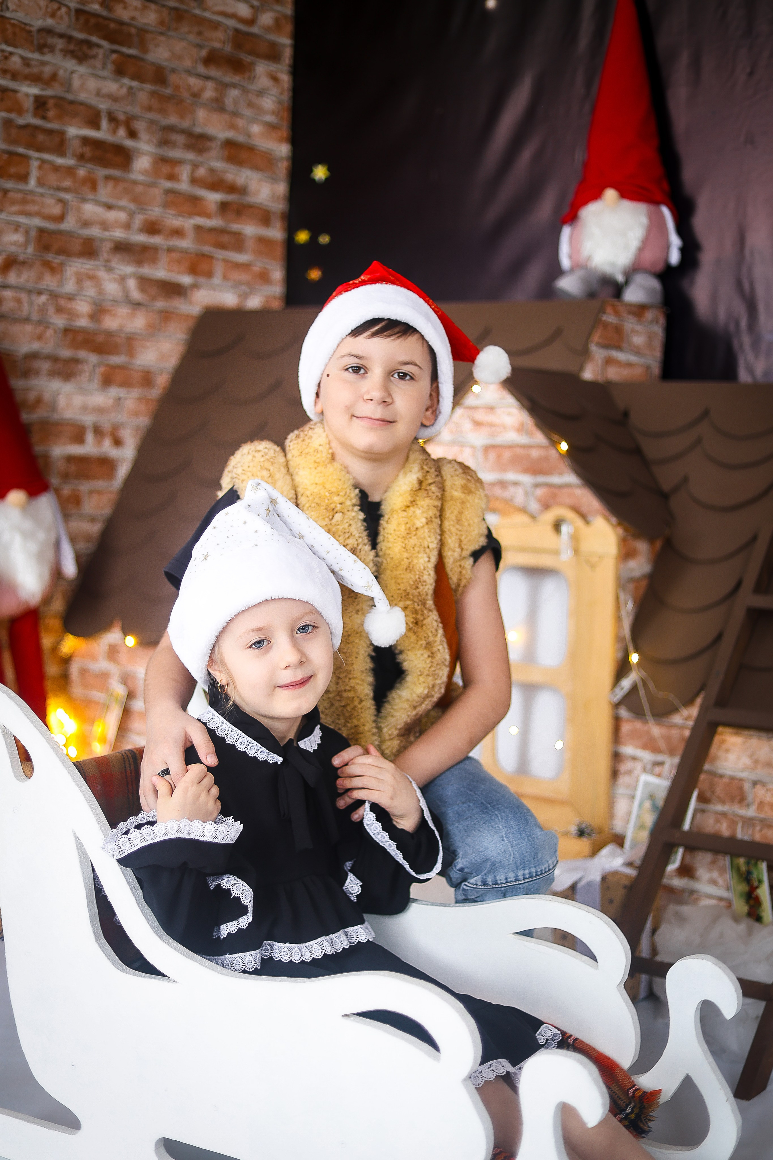 Семейные фотосессии студийные; новогодние, тематические, домашние и тд. Выпускные альбомы для школ и Детских садов в Барнауле /Выпускные/Свадебные/Детские/Семейные и др. виды съёмок /Фотограф Вера Валейко