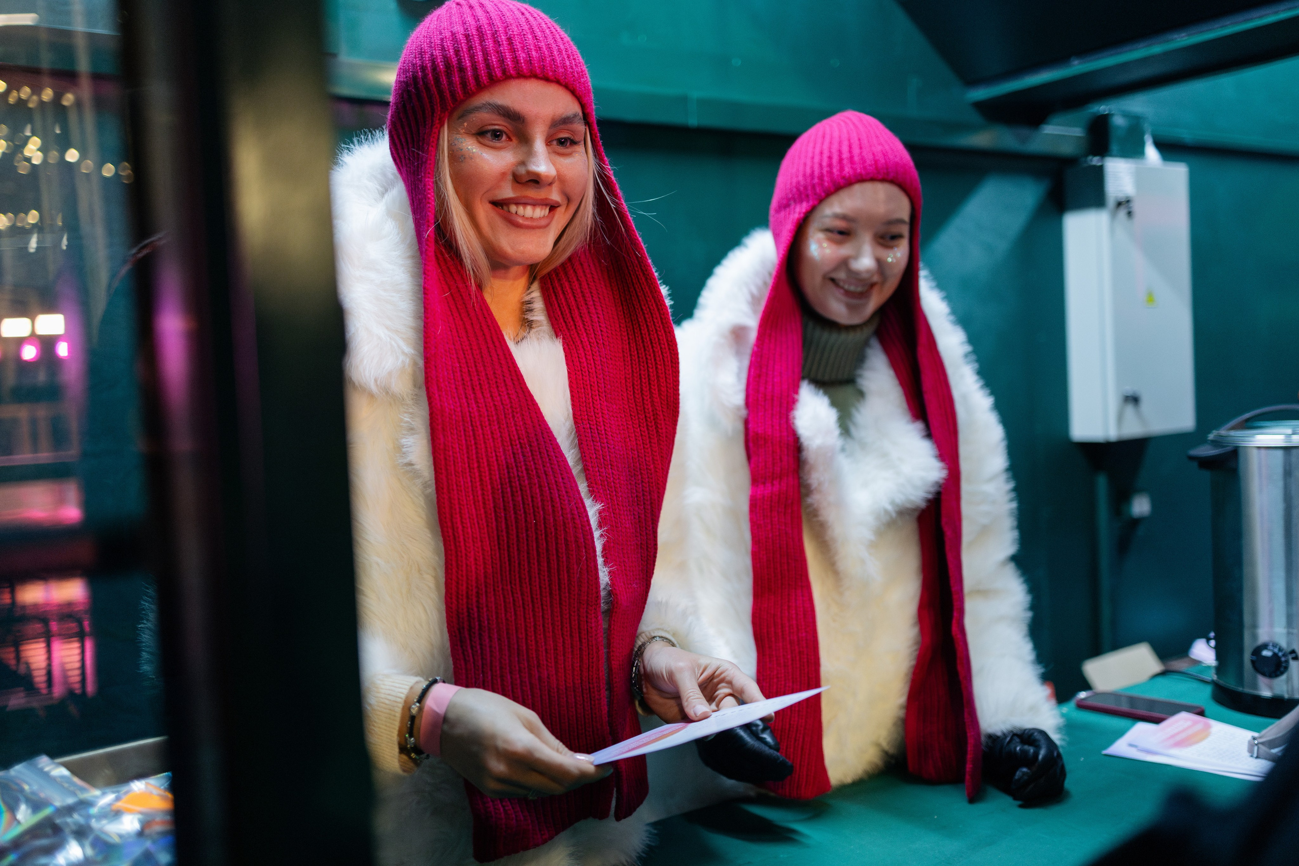 Открытие катка Яндекса. Репортажный фотограф в Москве Лера Зиновьева