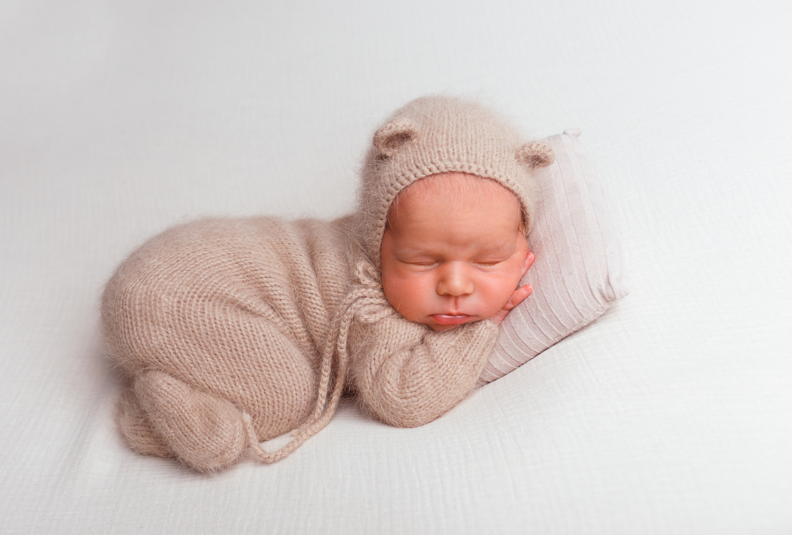 Фотографии новорожденных детей. Фотограф новорожденных в Омске Анастасия Моисеева