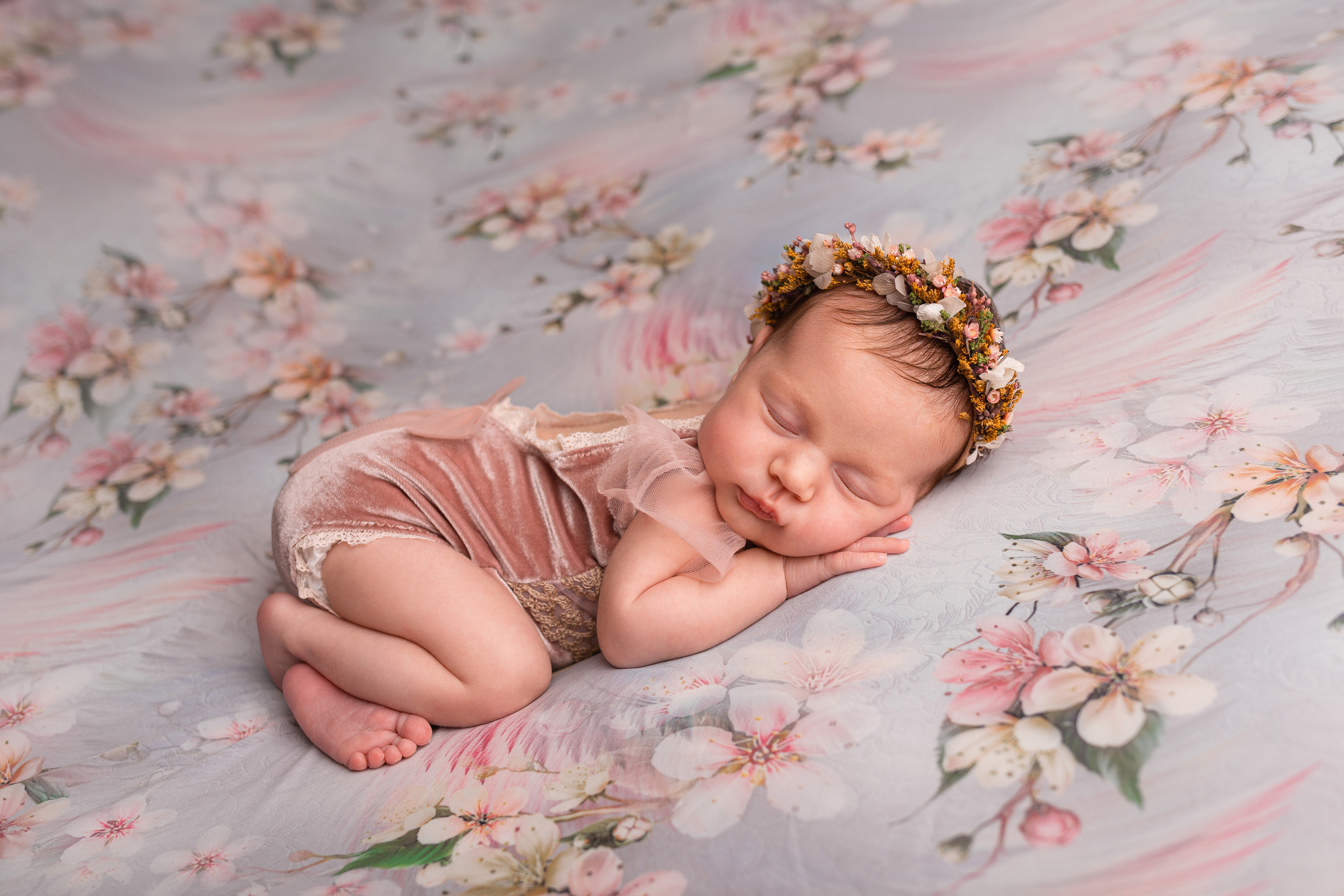 Фотографии новорожденных детей. Фотограф новорожденных в Омске Анастасия Моисеева