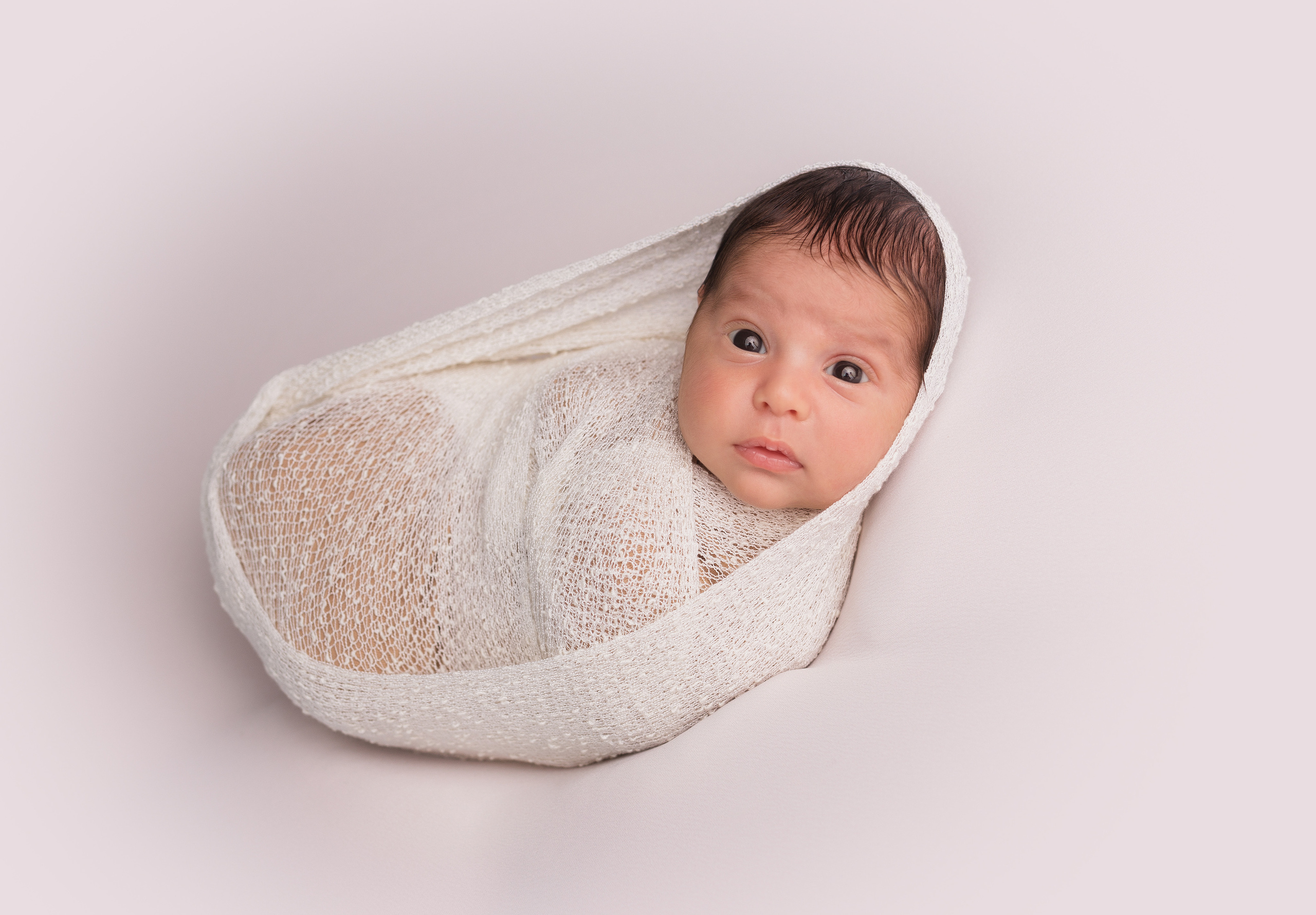 Фотографии новорожденных детей. Фотограф новорожденных в Омске Анастасия Моисеева