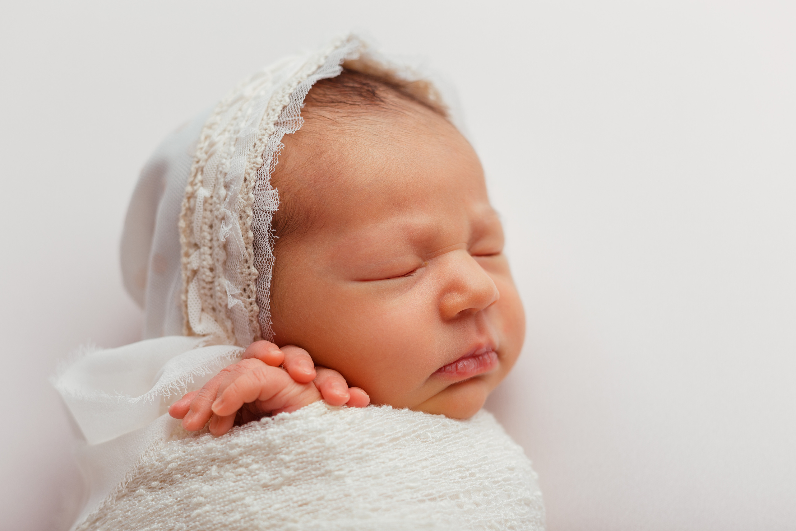 Фотографии новорожденных детей. Фотограф новорожденных в Омске Анастасия Моисеева