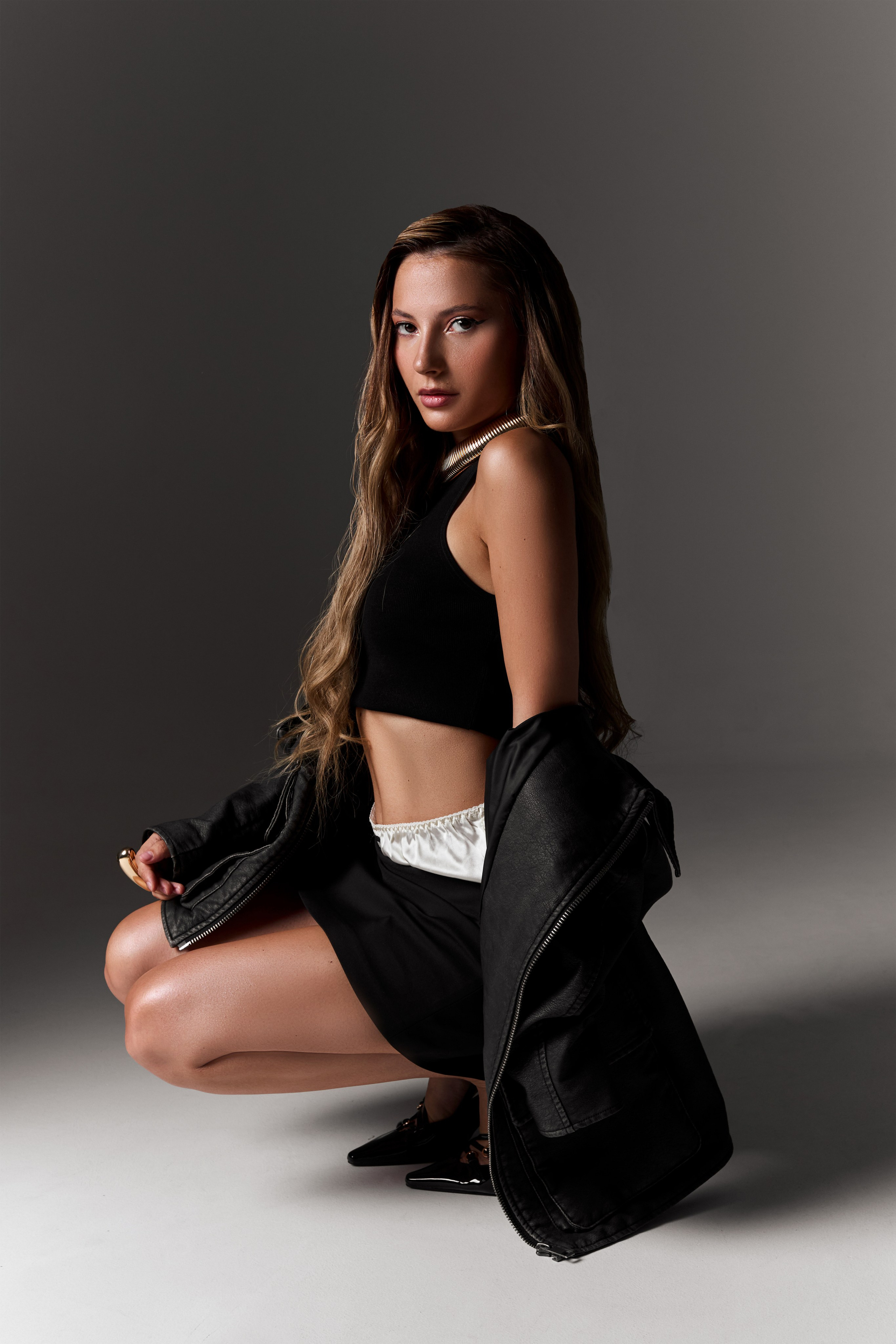 Женские студийные съемки. Коммерческий фотограф Москва