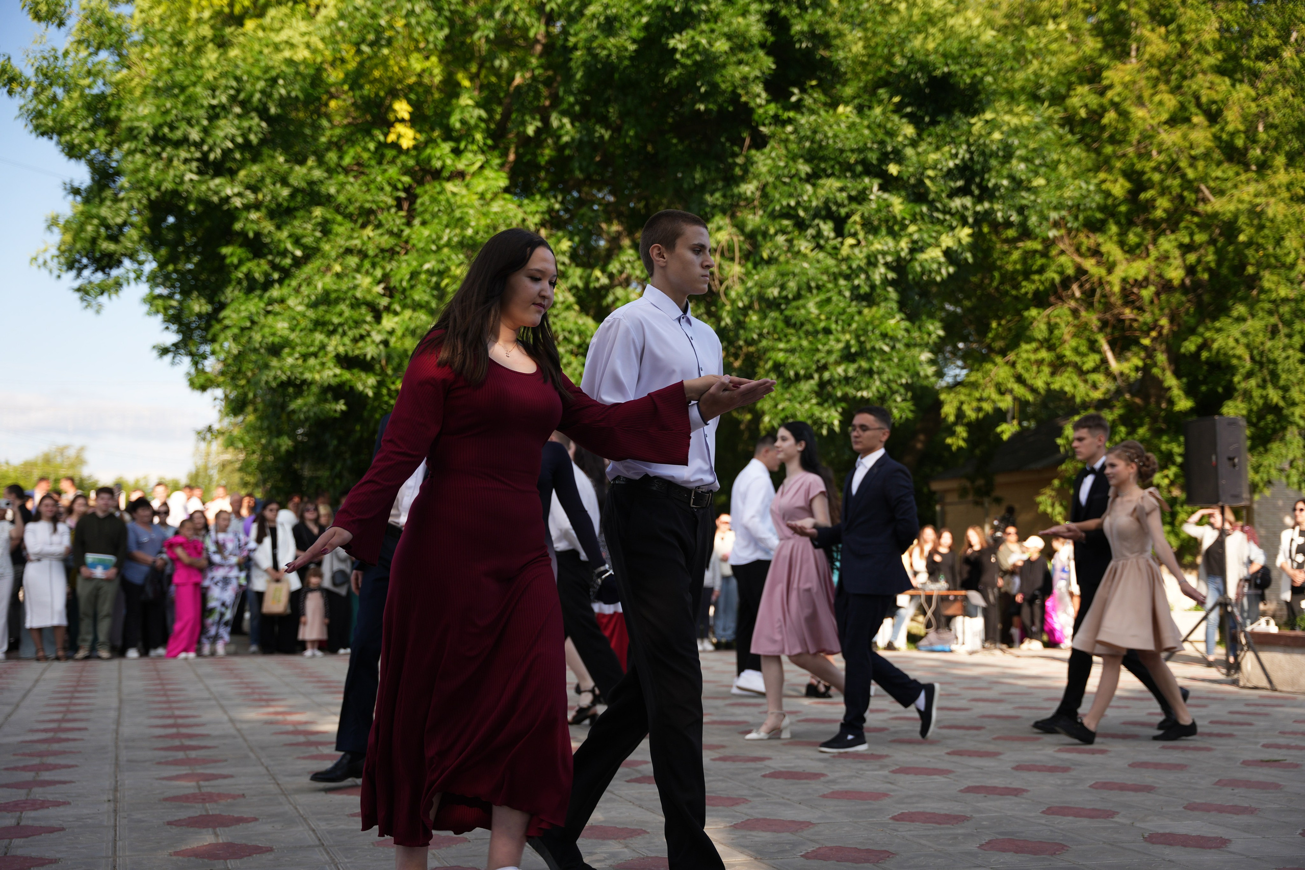 Выпускной в парке. Ольга Плаксина фотограф в Саратове