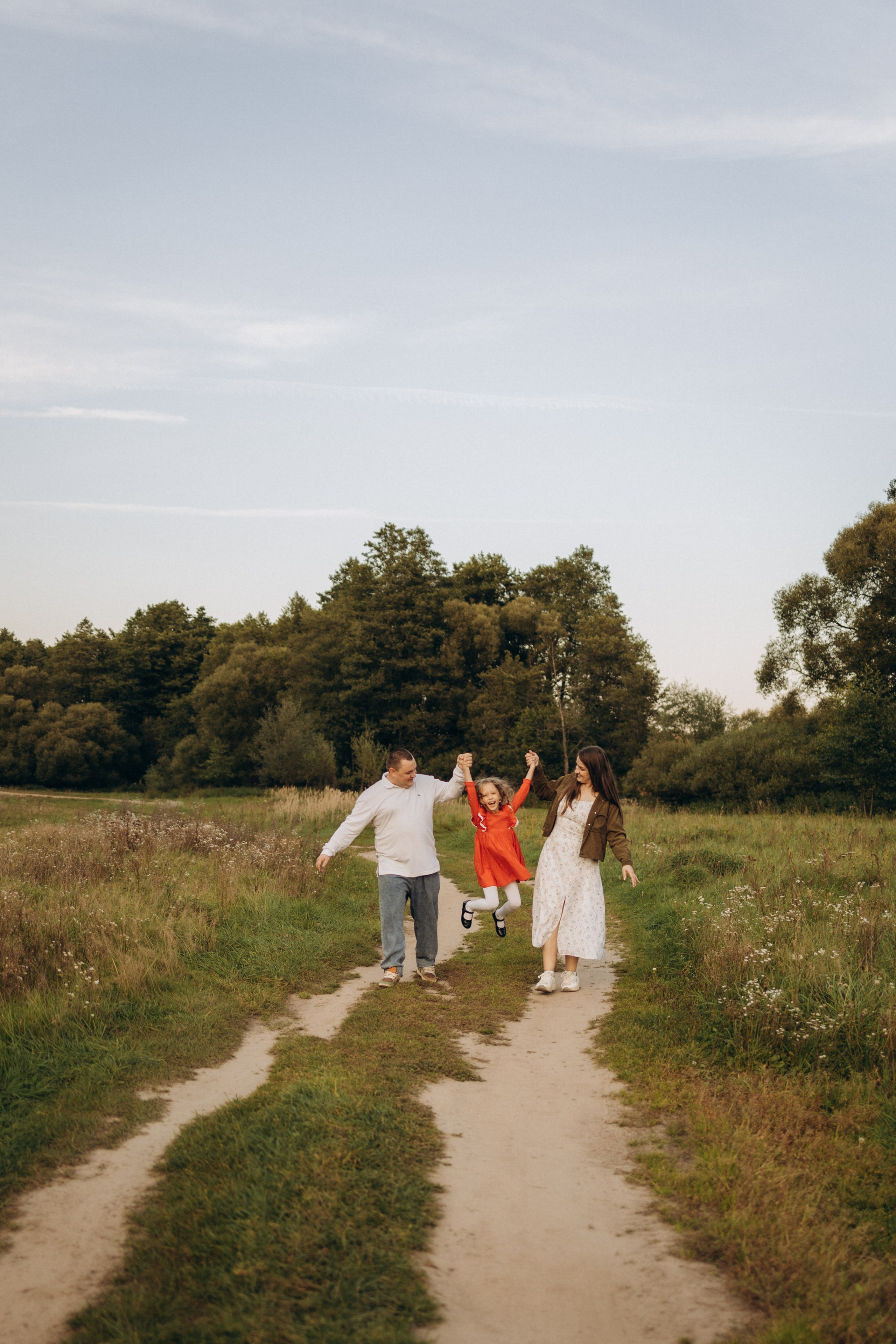 Семейная фотосессия (15.09.2025 г.) г. Жуков (Калужская обл.). Надежда Стар семейный и церковный фотограф в Жукове и Калужской области
