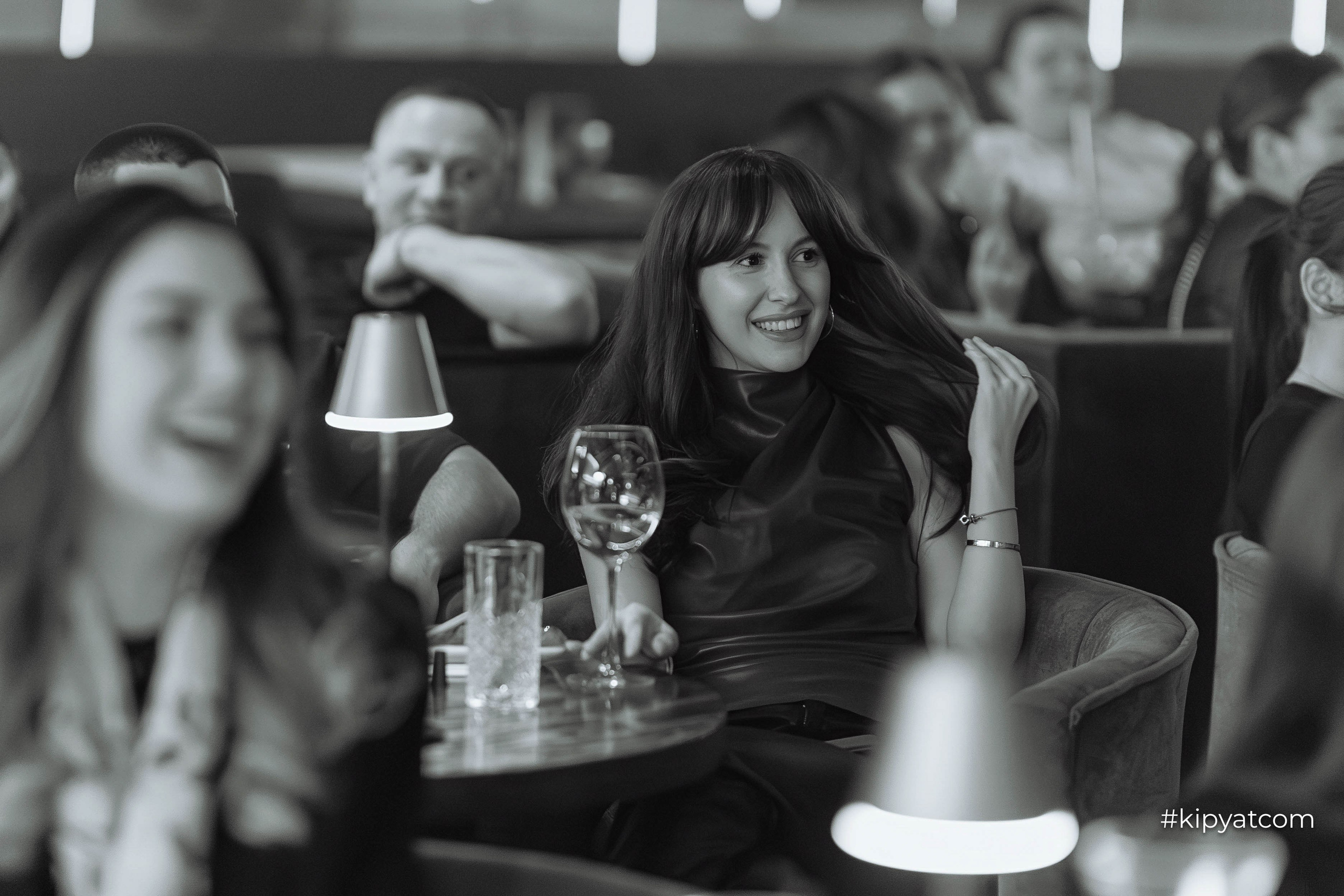 Сольный стендап концерт Александра Меркуль