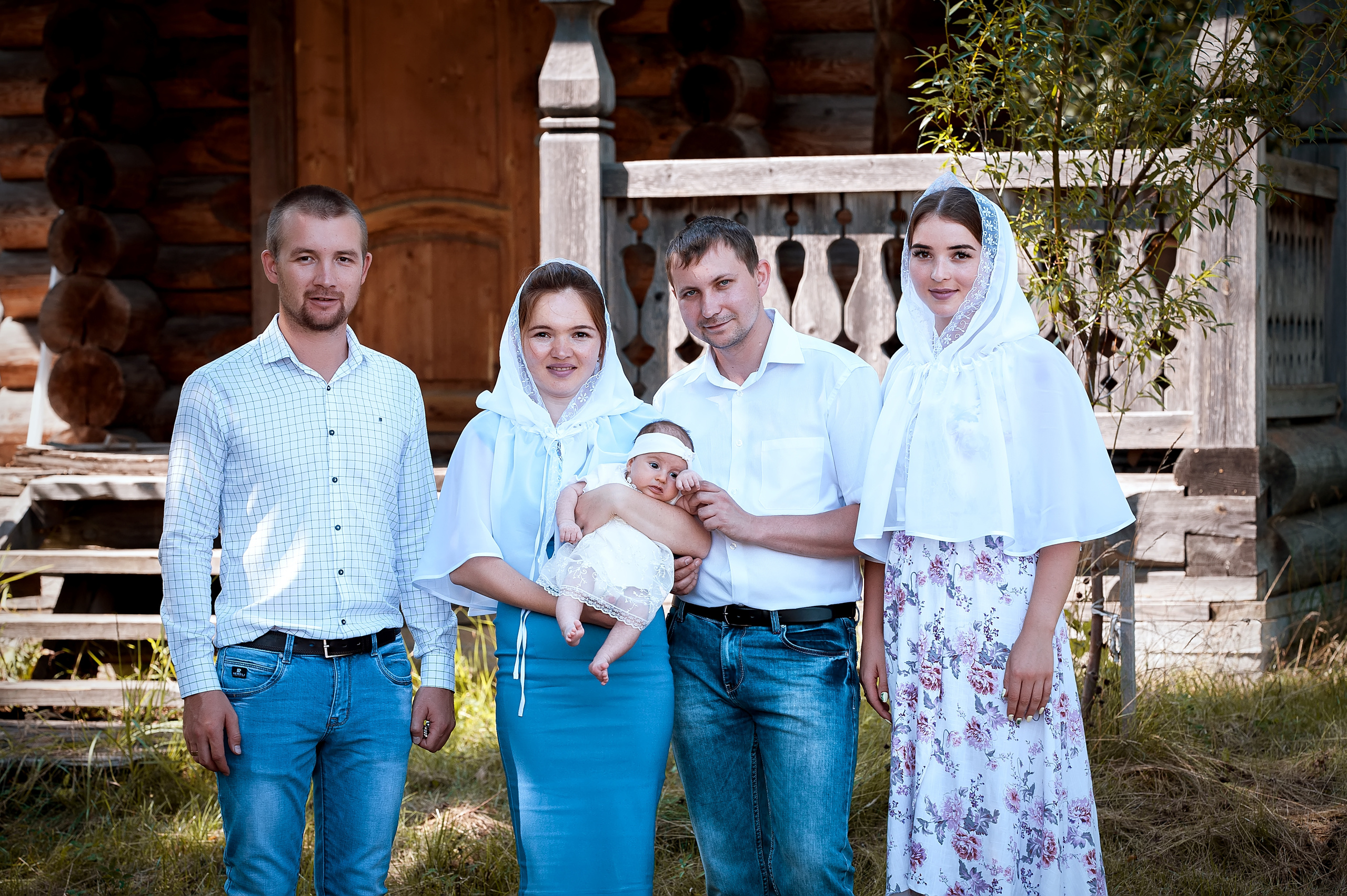 Фотосъемка крещения Медвежьи озера. Свадебный и семейный фотограф Виктория Носачёва. Щелково, Москва и МО