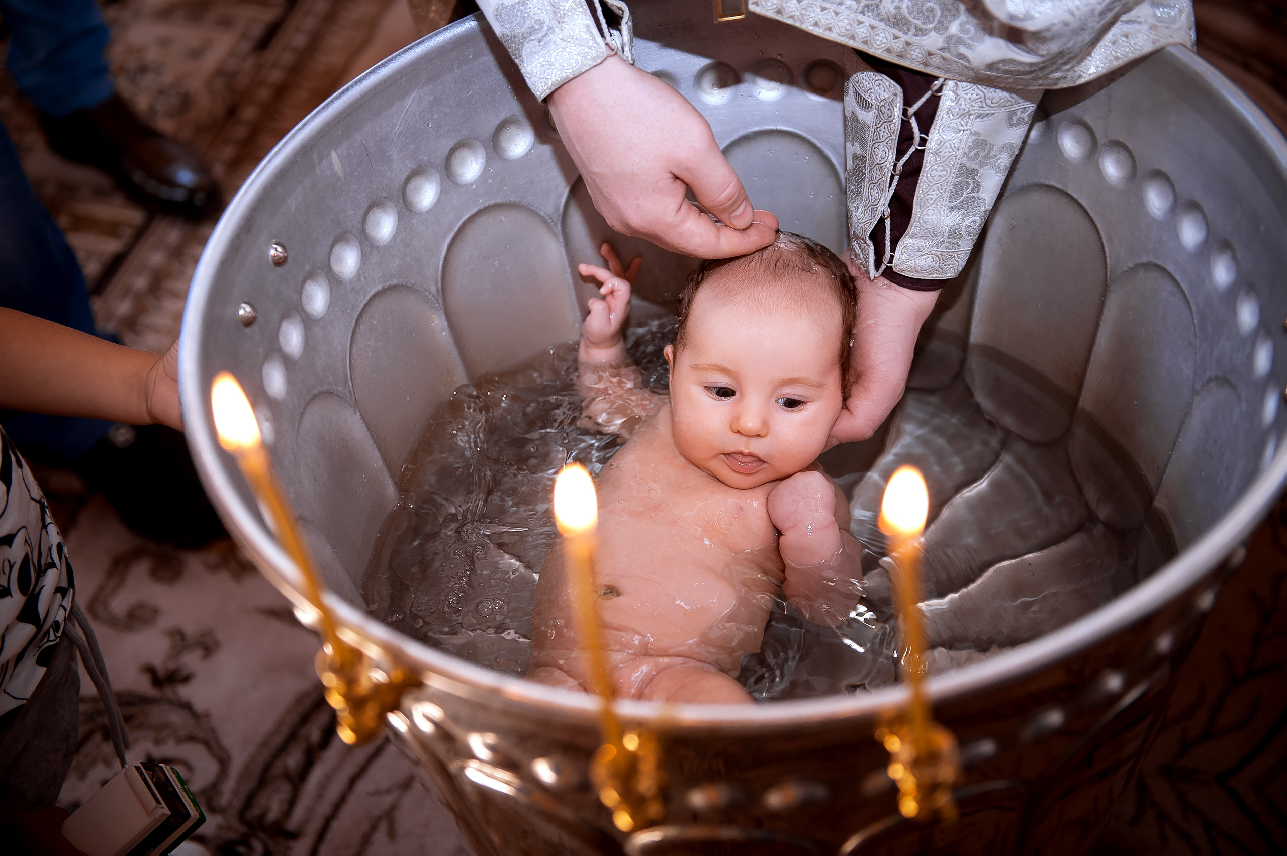 Фотосъемка крещения Медвежьи озера. Свадебный и семейный фотограф Виктория Носачёва. Щелково, Москва и МО