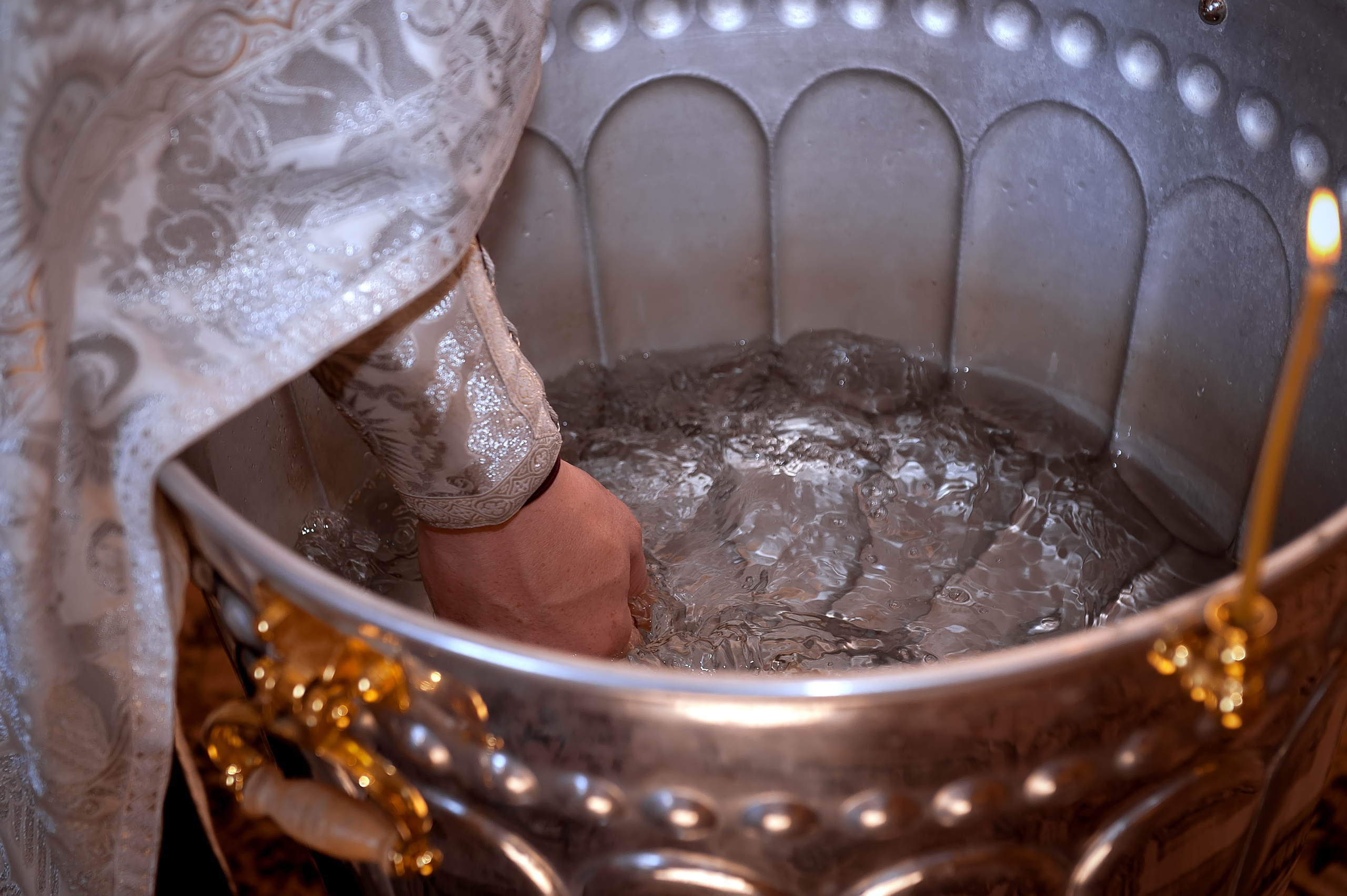 Фотосъемка крещения Медвежьи озера. Свадебный и семейный фотограф Виктория Носачёва. Щелково, Москва и МО