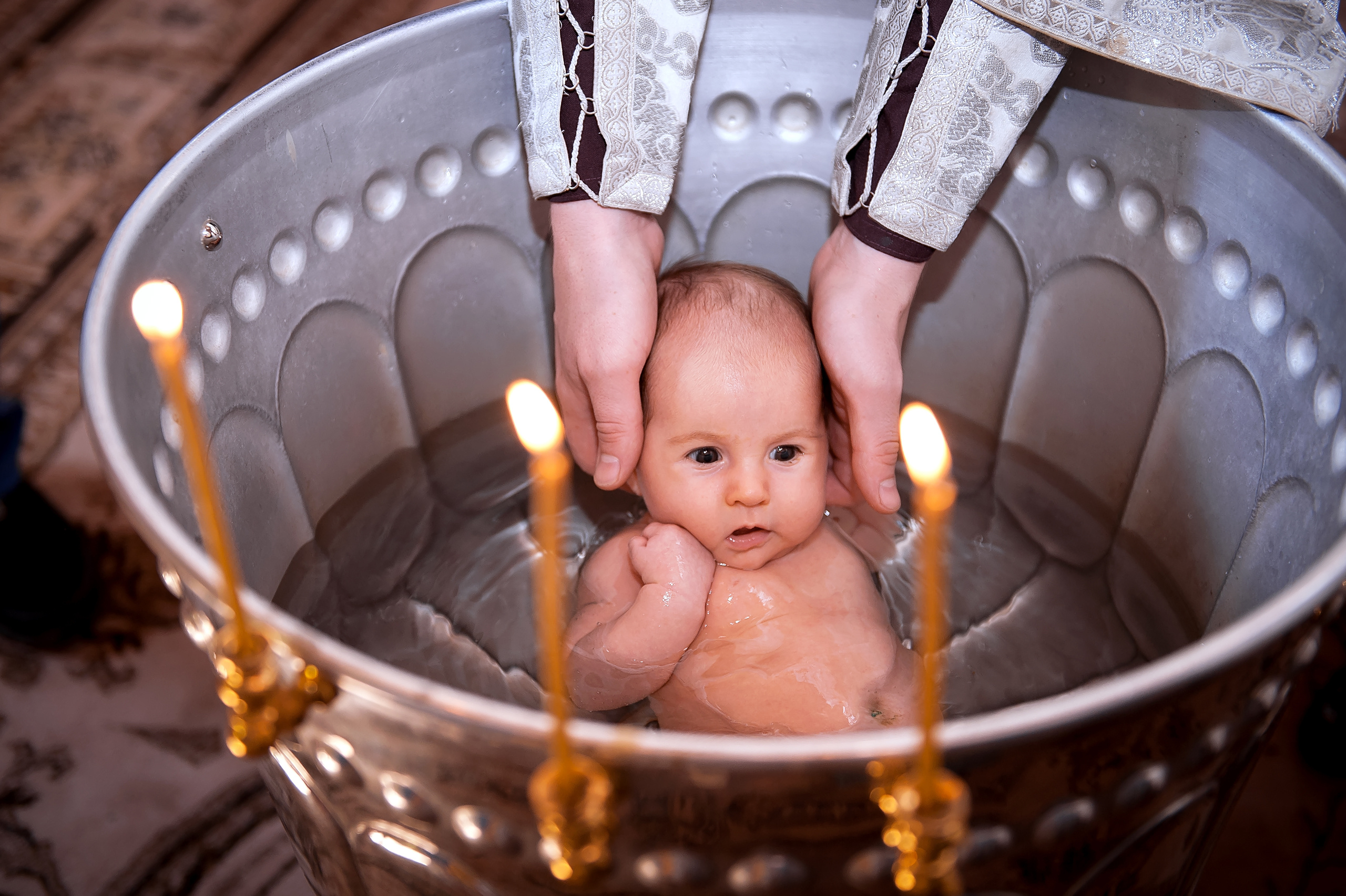 Фотосъемка крещения Медвежьи озера. Свадебный и семейный фотограф Виктория Носачёва. Щелково, Москва и МО