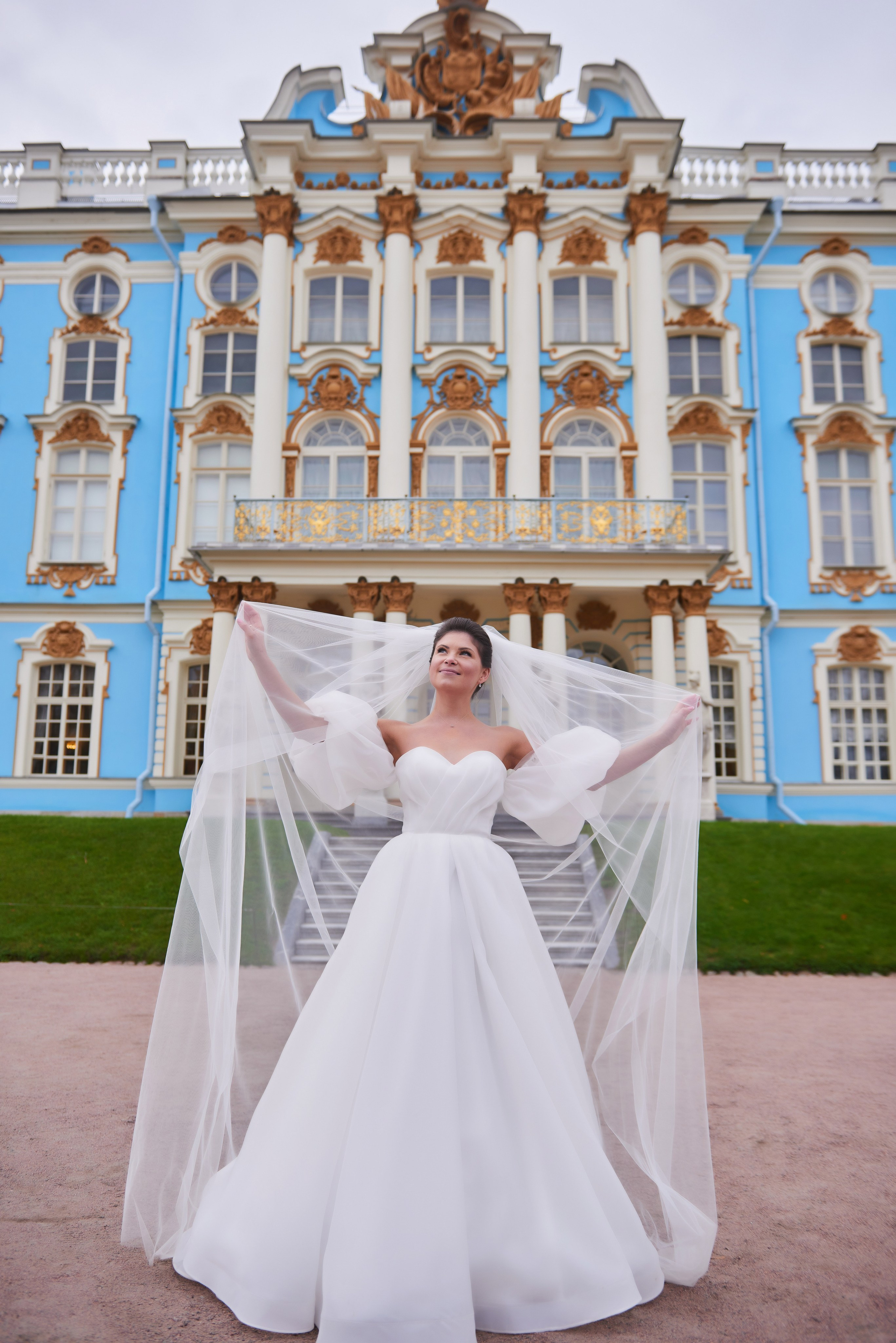 Осенняя свадебная прогулка в Екатерининском парке в Пушкине. Портретный, семейный и свадебный фотограф в Санкт-Петербурге и в Пушкине Ширяев Денис