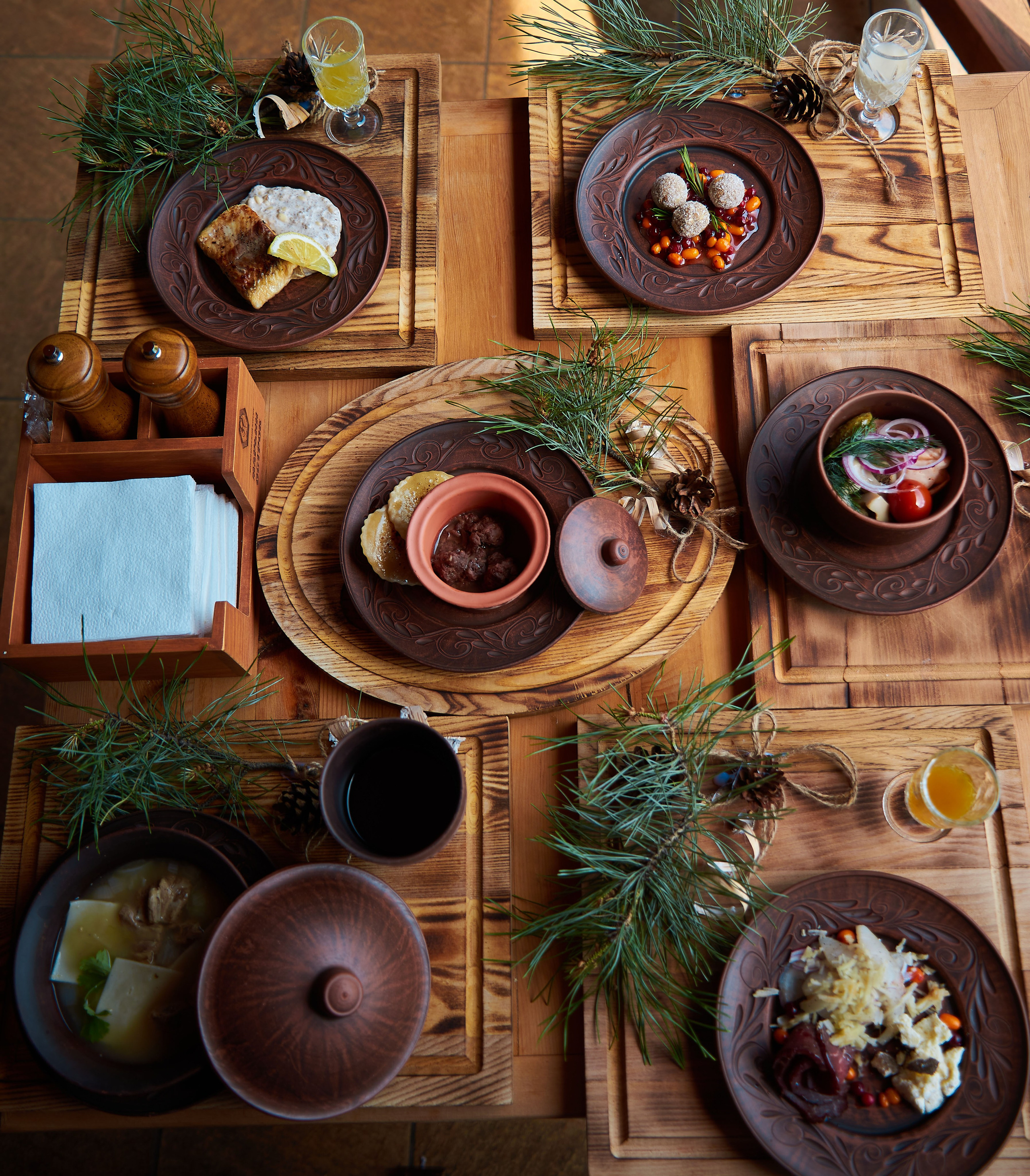 Меню для отеля «Марьин остров». Семейный фотограф в Барнауле, Горный Алтай, Заринск, Алейск