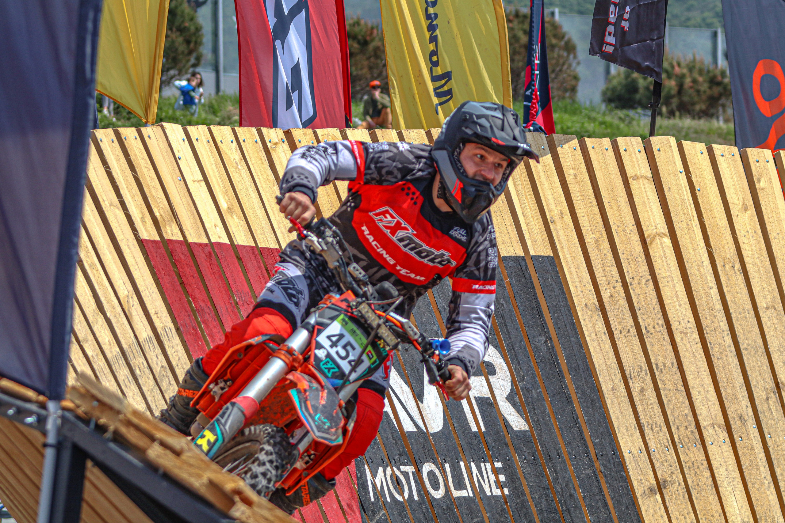 Enduro. Ivaladimirovna1995.wfolio.pro