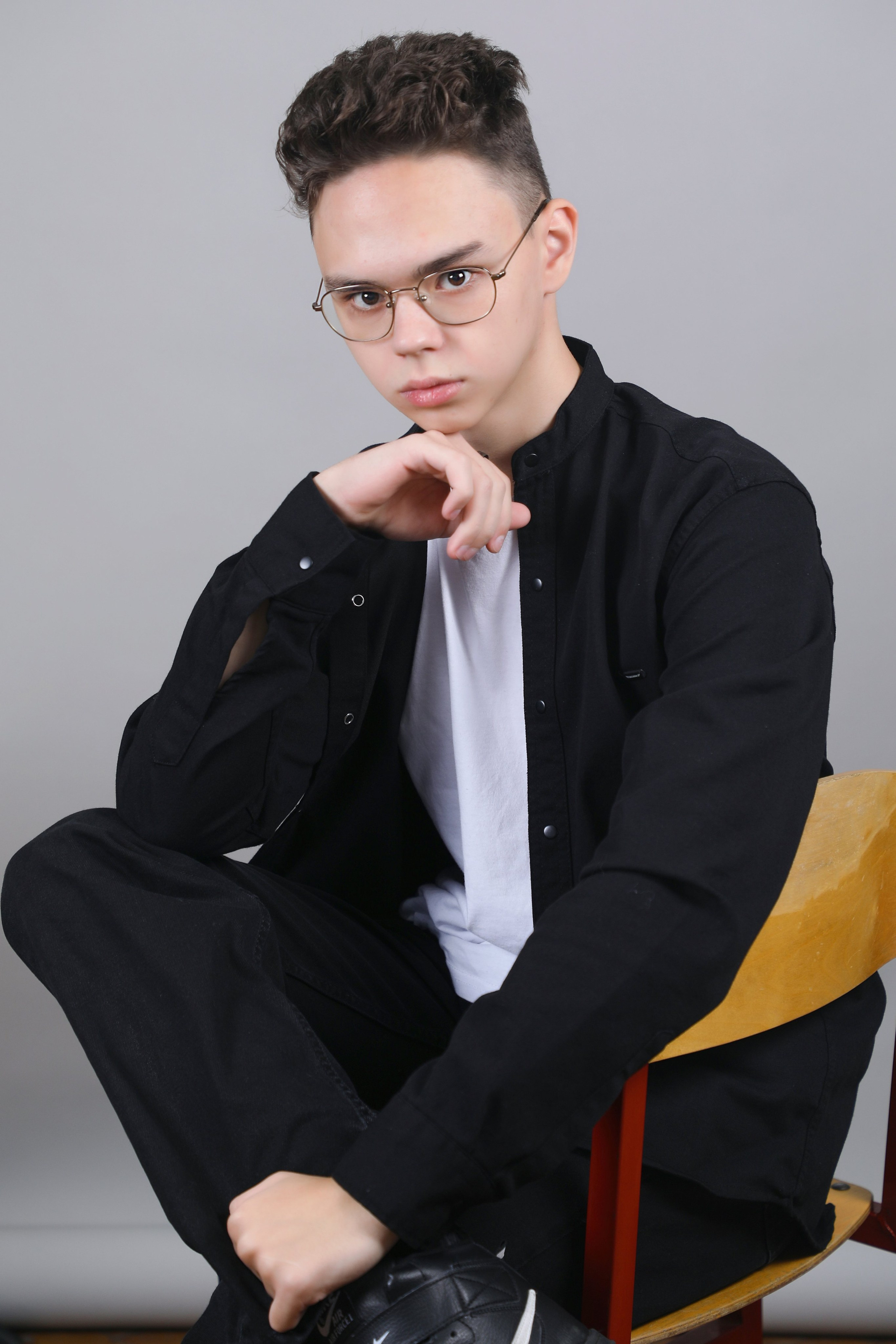 Школа 9-11 классы. Школьный фотограф Олеся Галатова