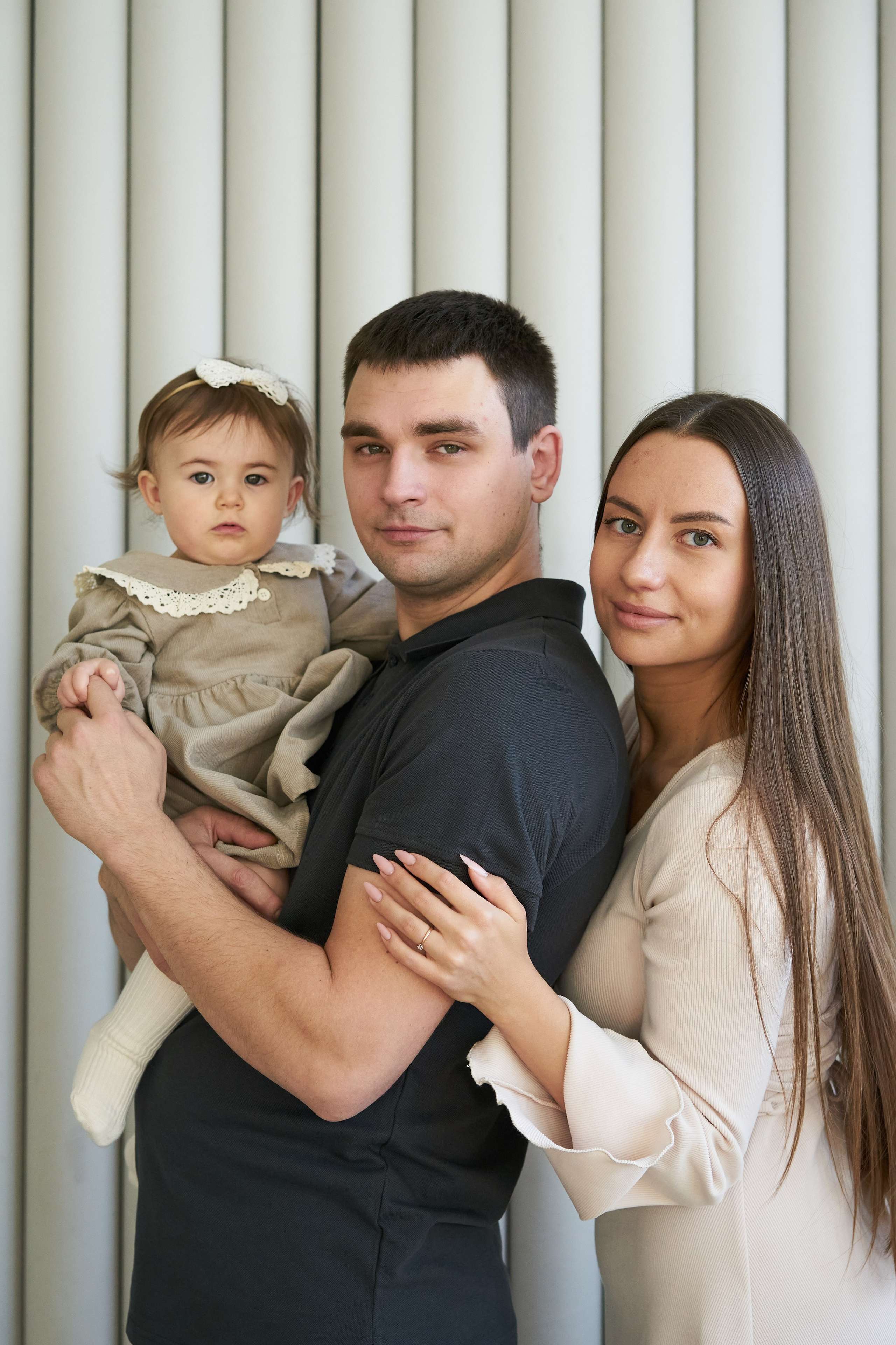 Семейная фотосессия в студии. Фотограф Екатеринбург Кокшарова Александра