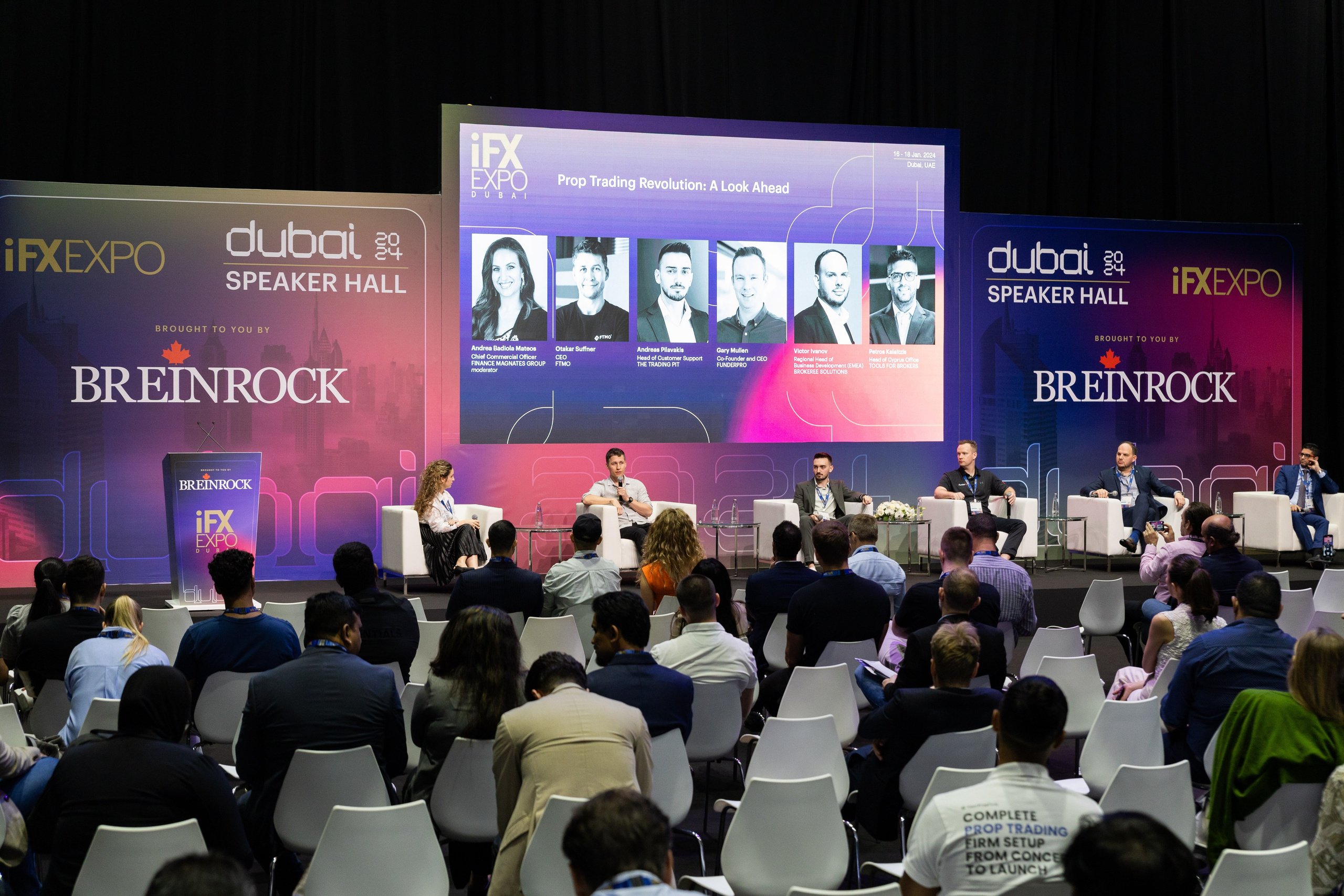 Conferences and expo photoshoot. Professional event photographer Ruslan Davletberdin