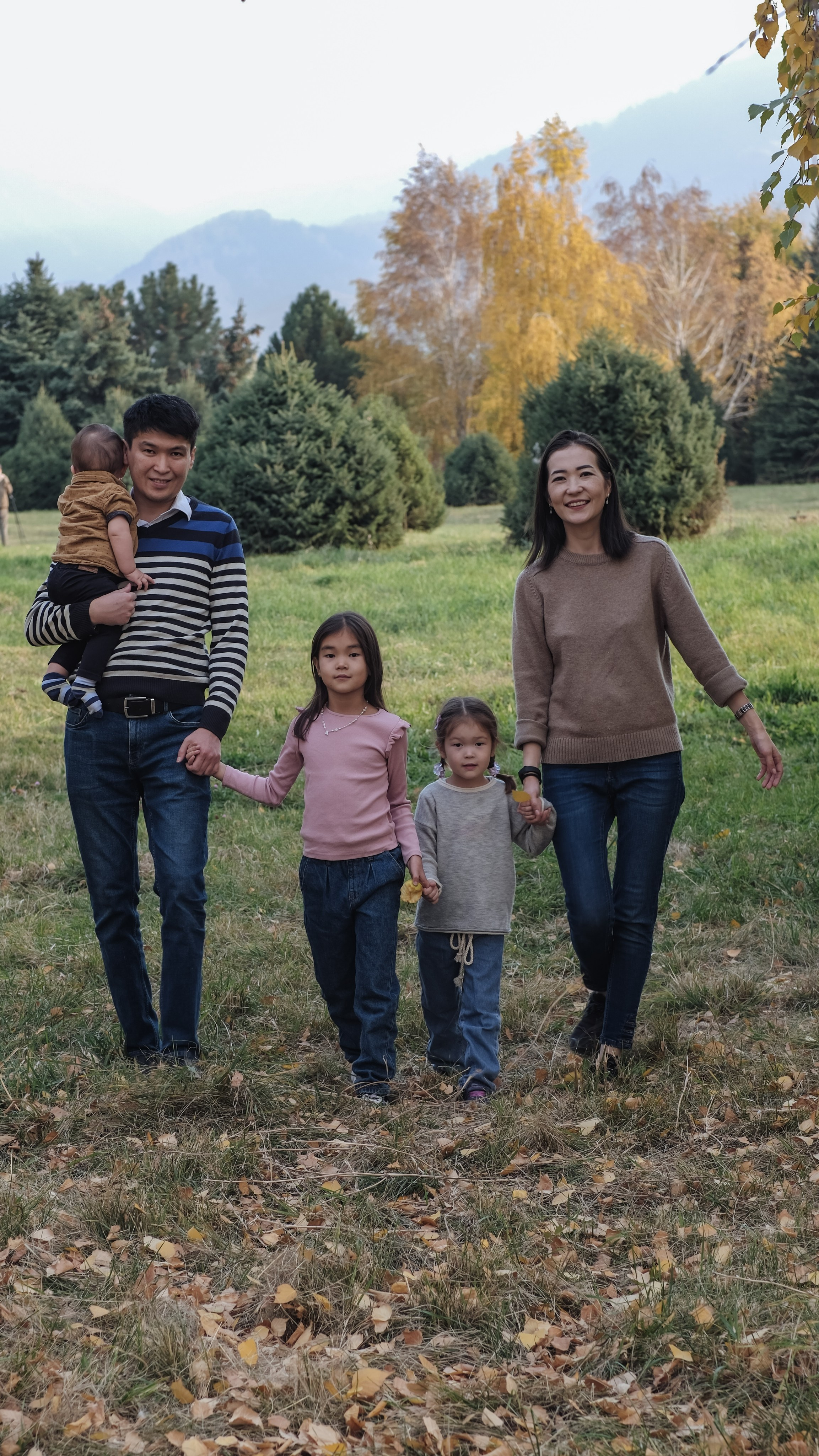 Портреты. Художница в Алматы Мухамед-Рахимова Джамиля