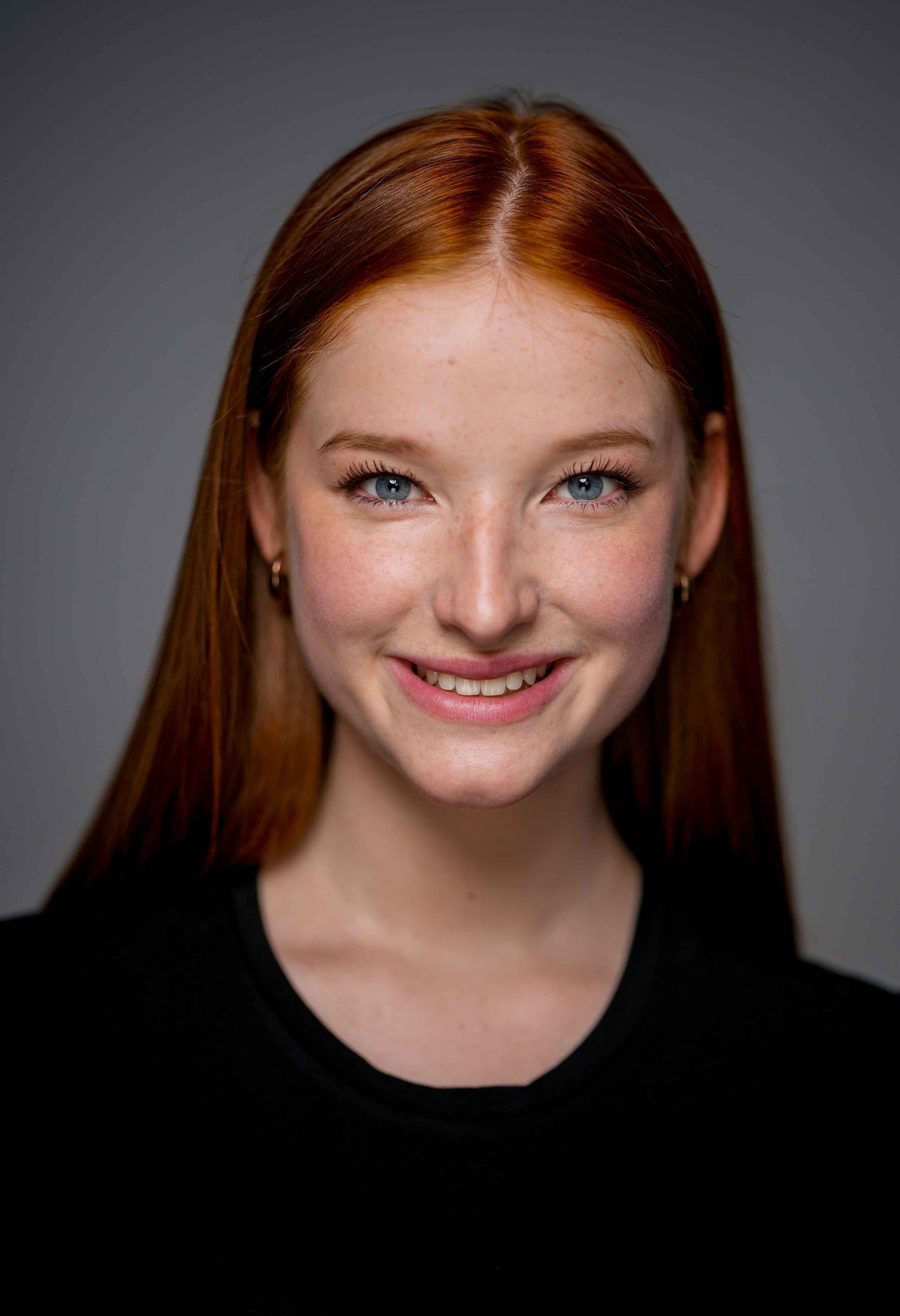 Актриса Алеана Антонюк. Портретная съемка в Москве, студийный фотограф Игорь Фомин