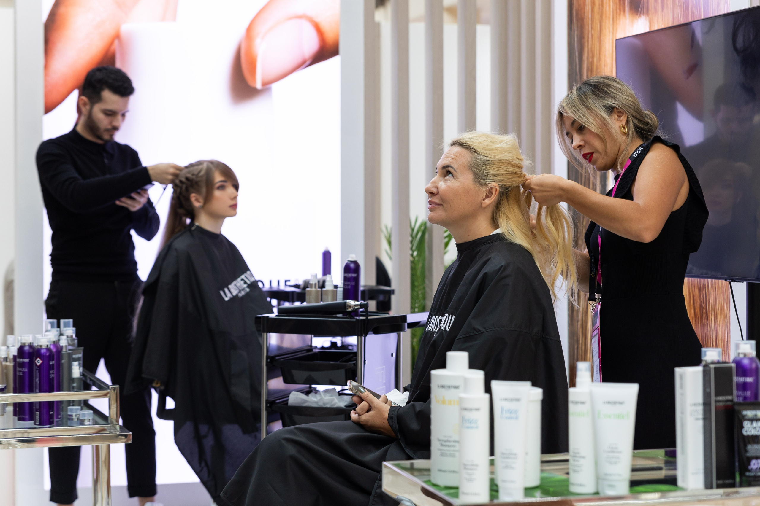 Conferences and expo photoshoot. Professional event photographer Ruslan Davletberdin