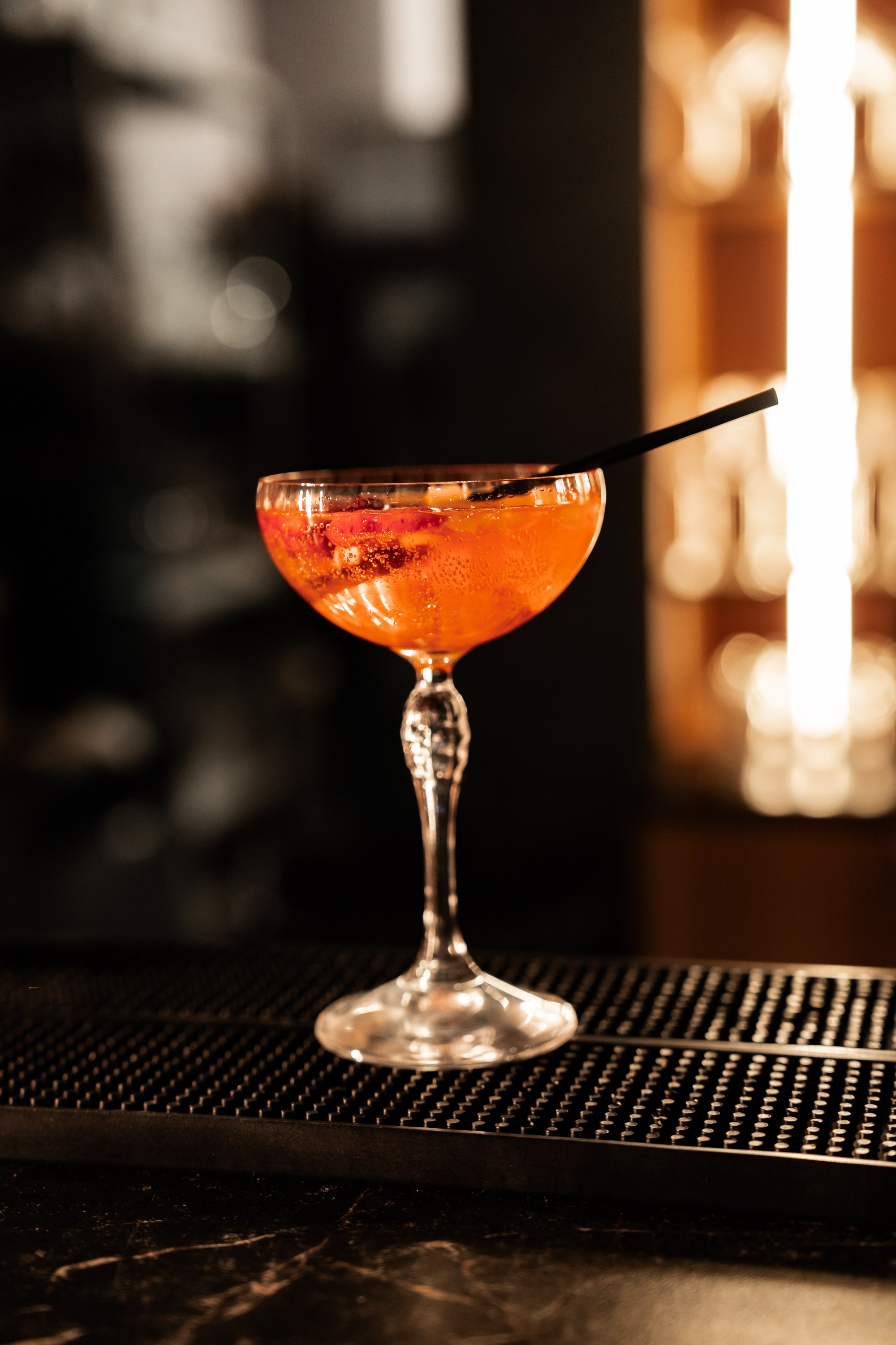 ЕДА И НАПИТКИ. Женский портрет