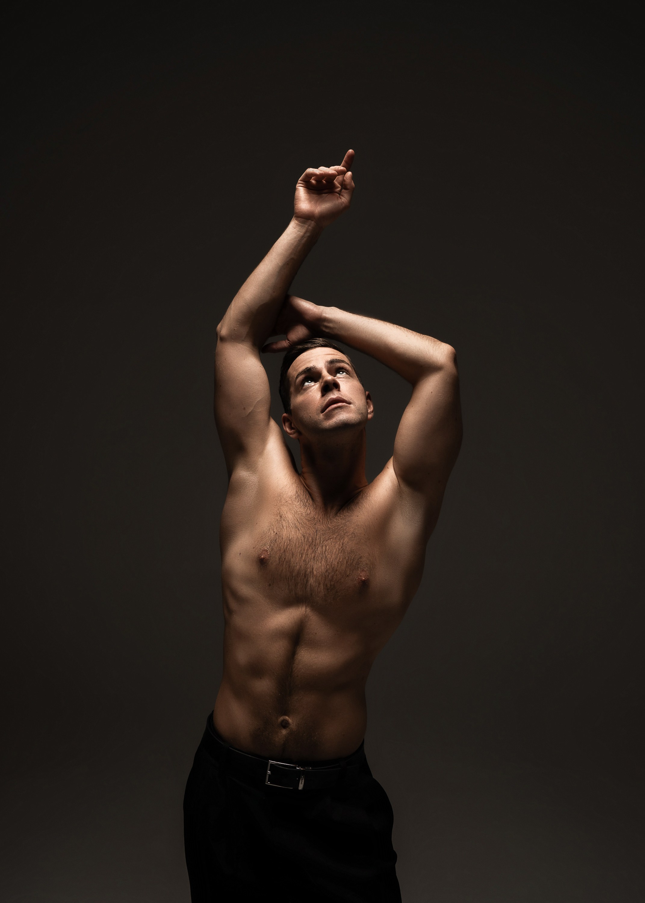 ДМИТРИЙ. Женский портрет