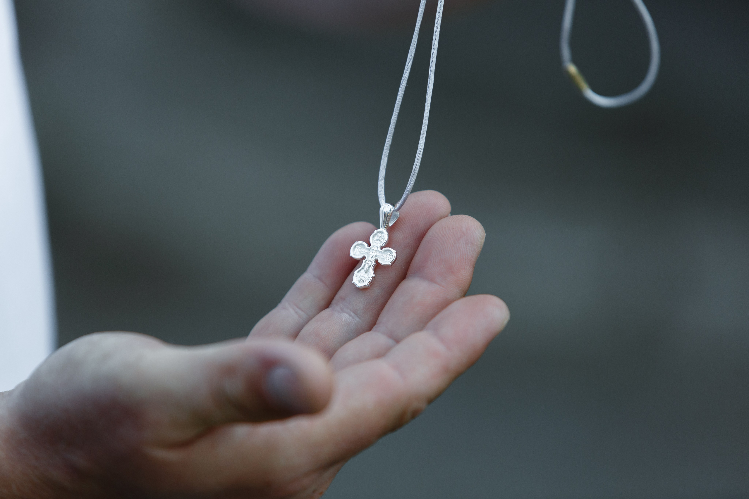 нательный крестик