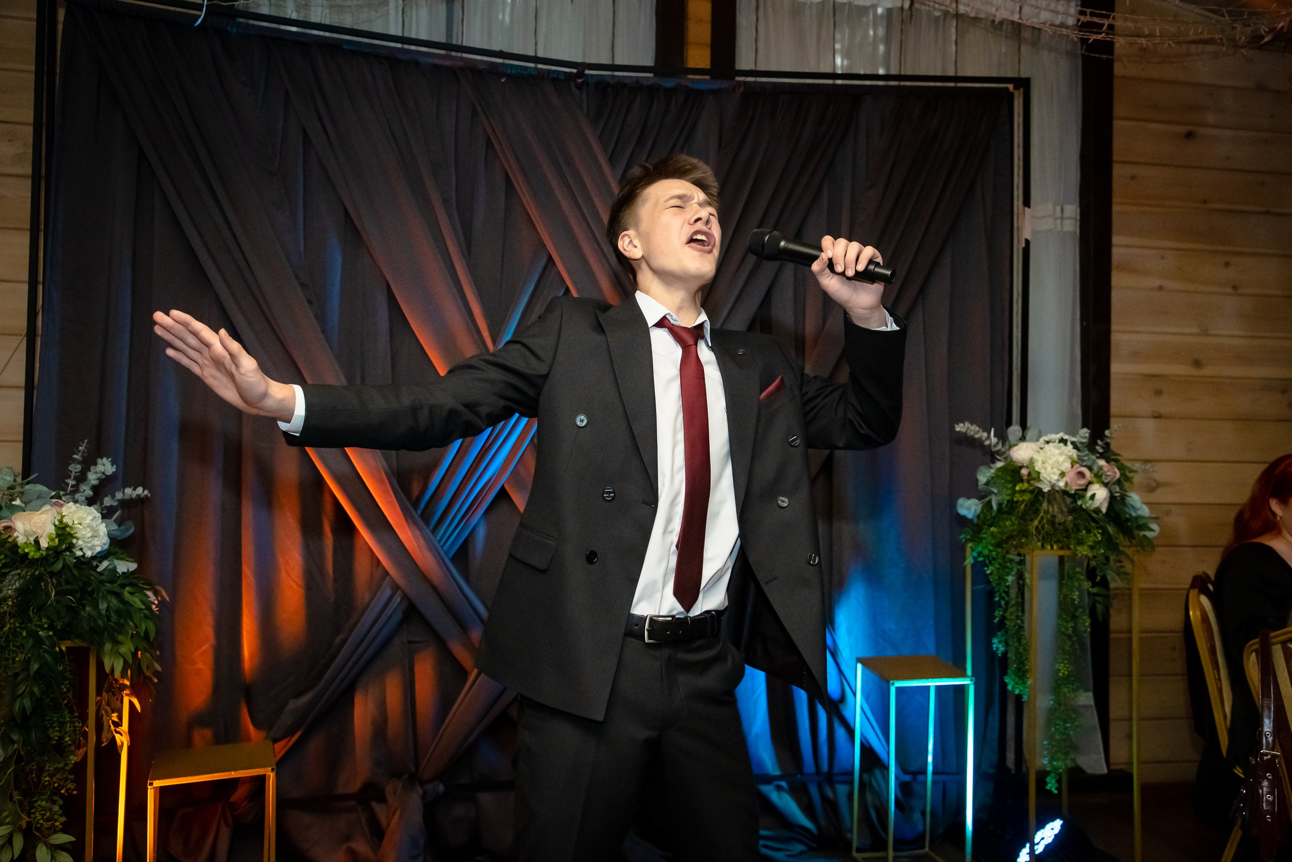 Фотограф на выпускной в 9-м классе. Спортивный фотограф Екатеринбург Онлайн трансляции