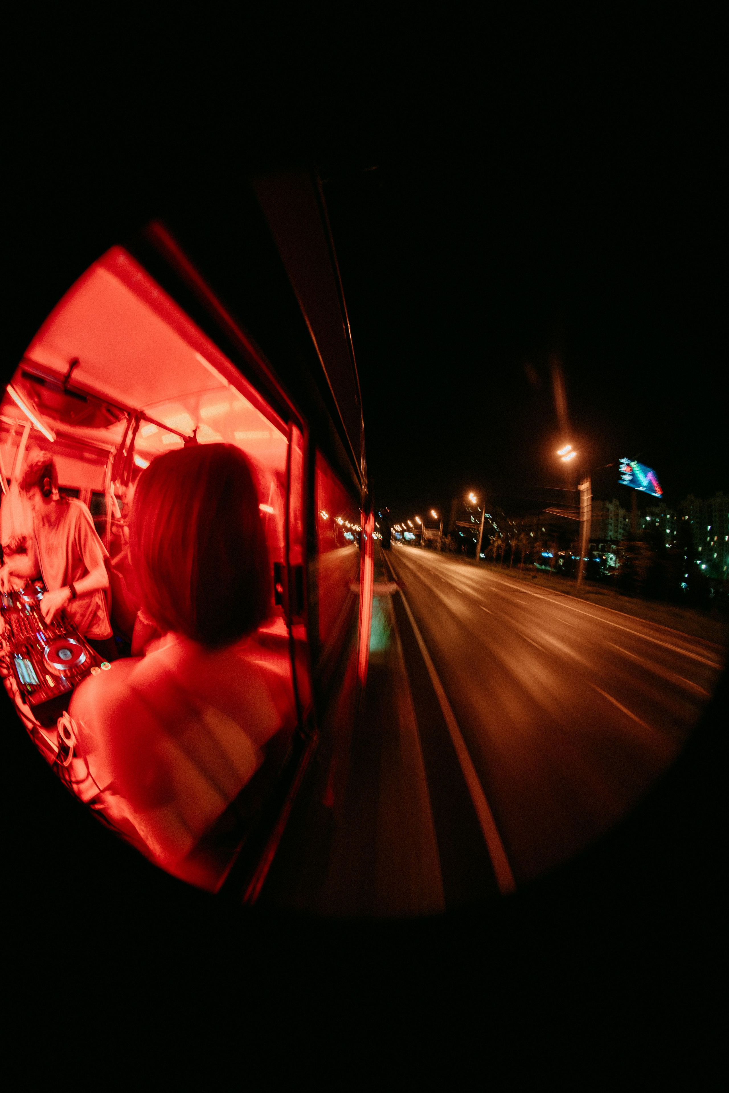 Вечеринка в трамвае / 2024. Саша Копылов, фотограф в Казани