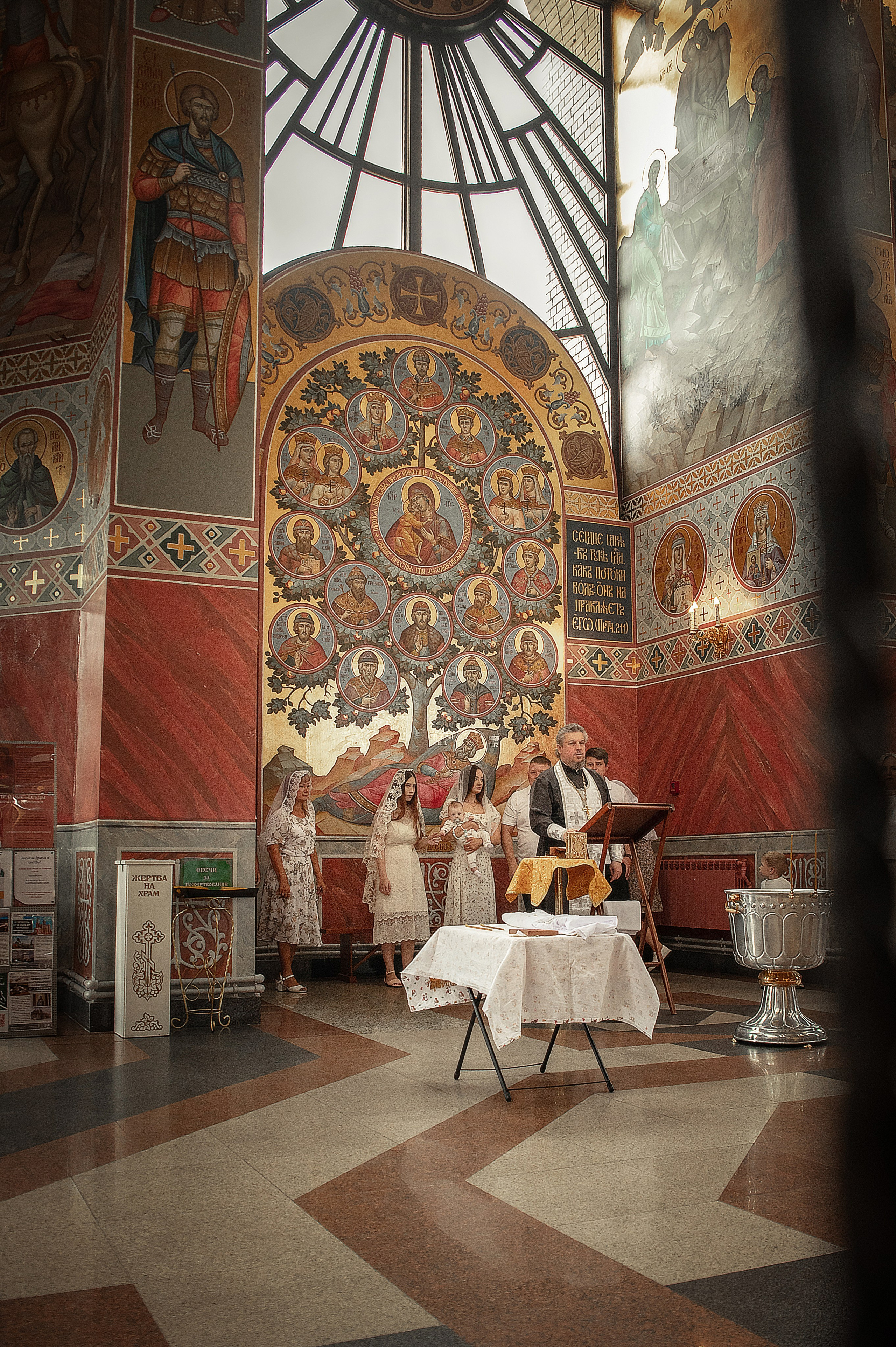 Таинство Крещения Романа, Храм Всех Святых Волгоград Мамаев Курган. Церковный, семейный и репортажный фотограф Волгоград, Волжский