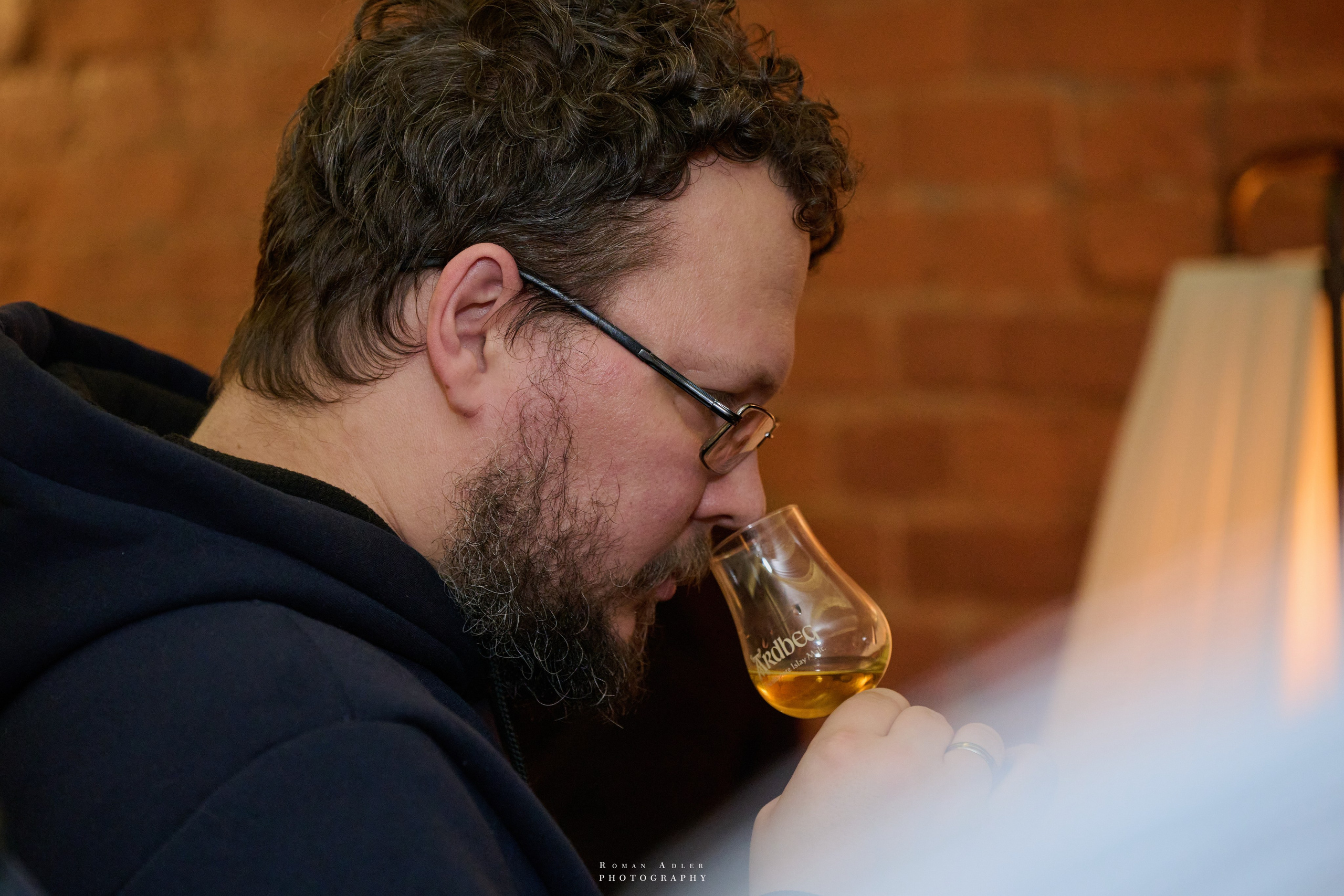 Whisky Rooms. ISLAY DAY. Фотограф Роман Адлер