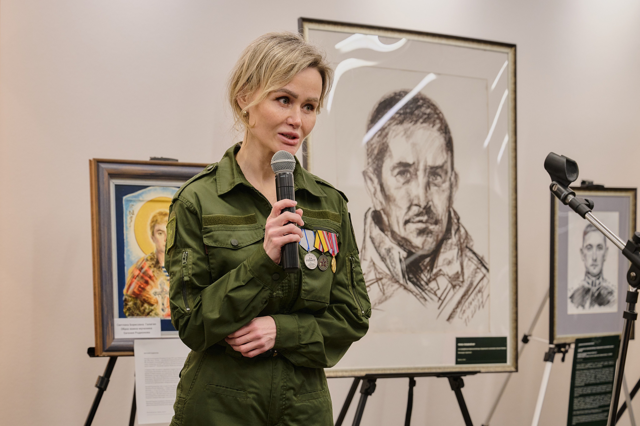 Фотовыставка «Территории» в Росгеолфонде. Фотограф Роман Адлер