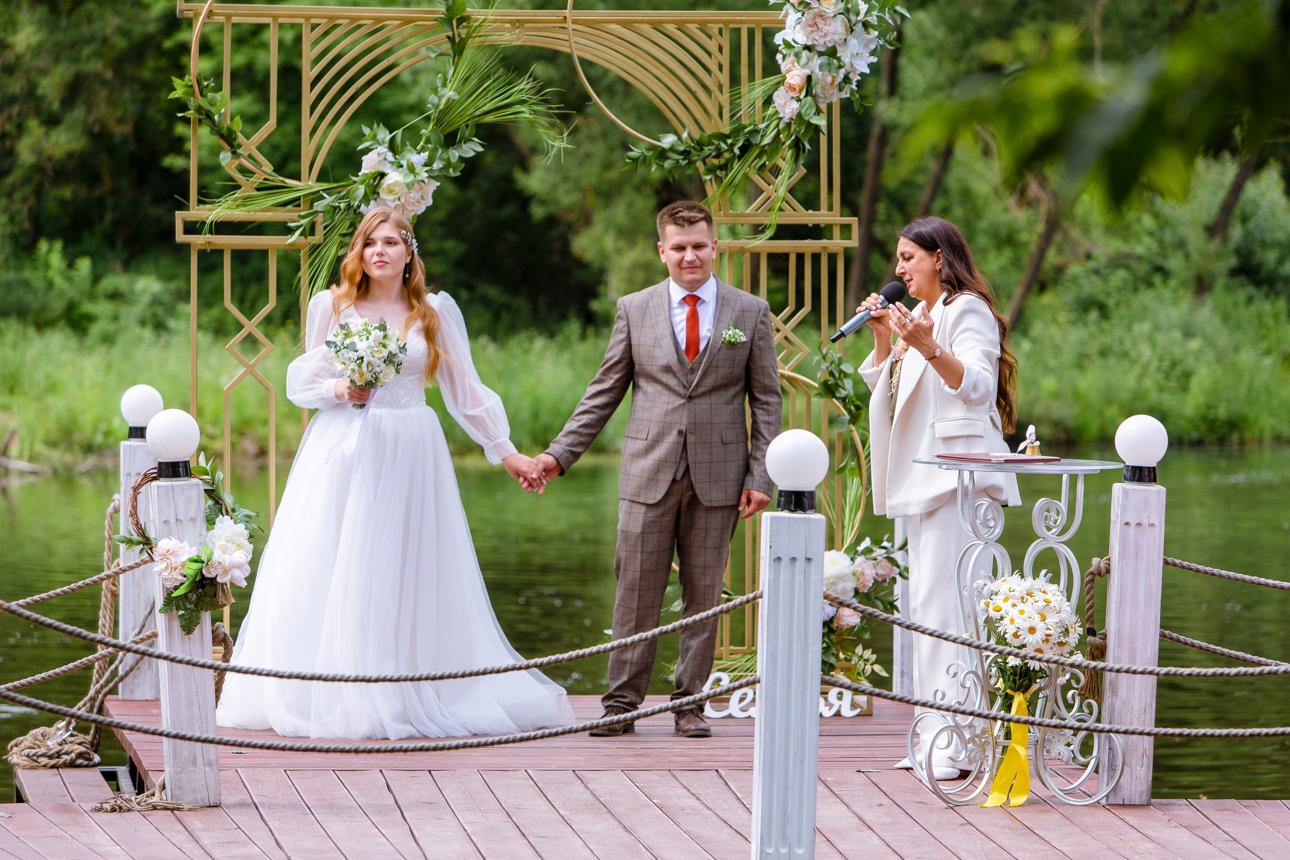 Свадебная фотосъёмка. Профессиональная съёмка и монтаж фото&видео в Курске и области