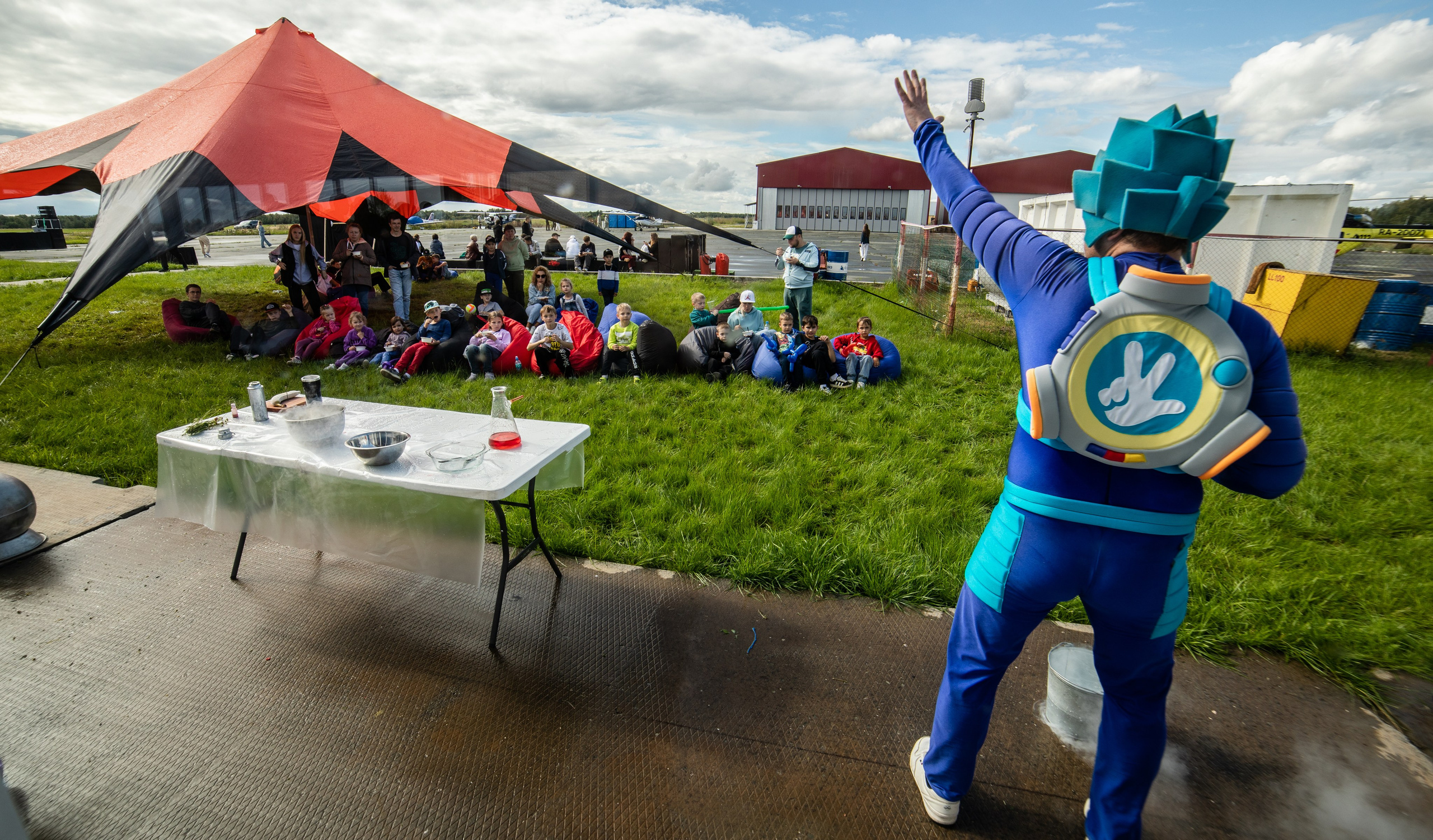 УЗСТ- Корпоративный тимбилдинг на аэродроме. Репортажный и свадебный фотограф в Челябинске Елисеев Павел