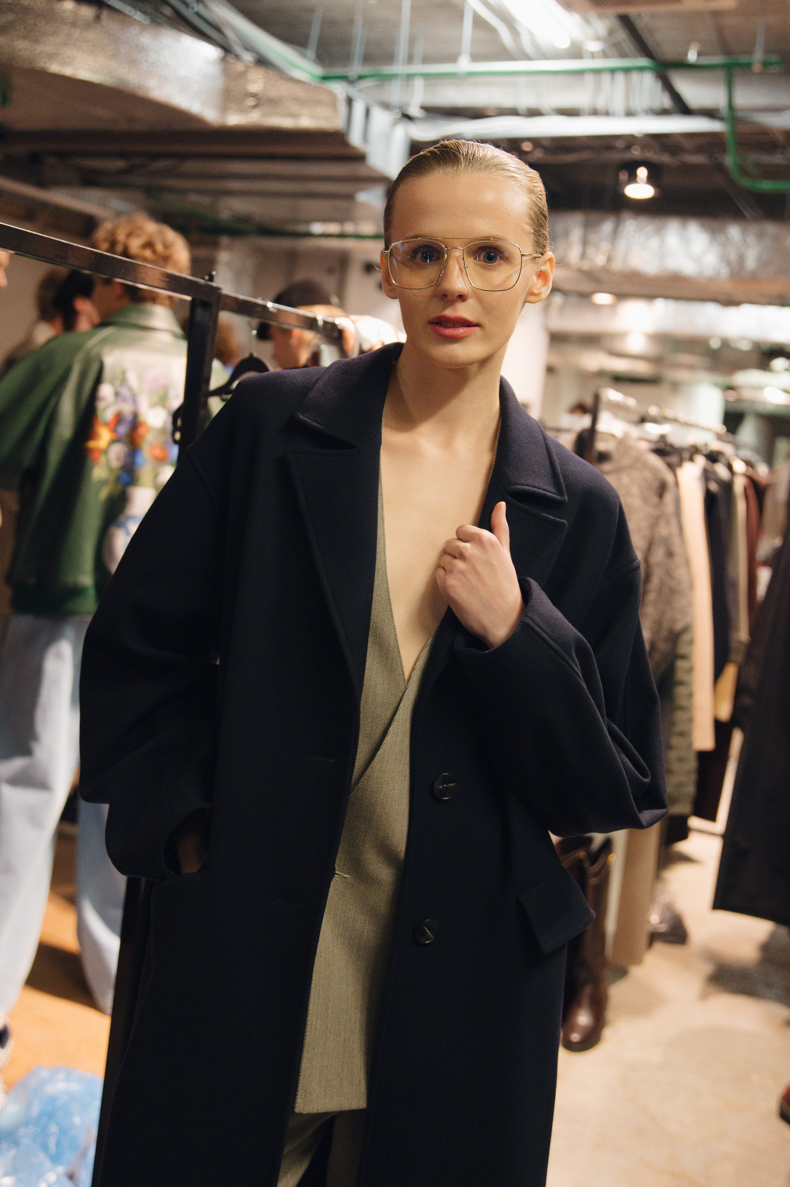 Бекстейдж показа «Новые Имена» собака.ru|ДЛТ. Портретный и репортажный фотограф в Санкт-Петербурге