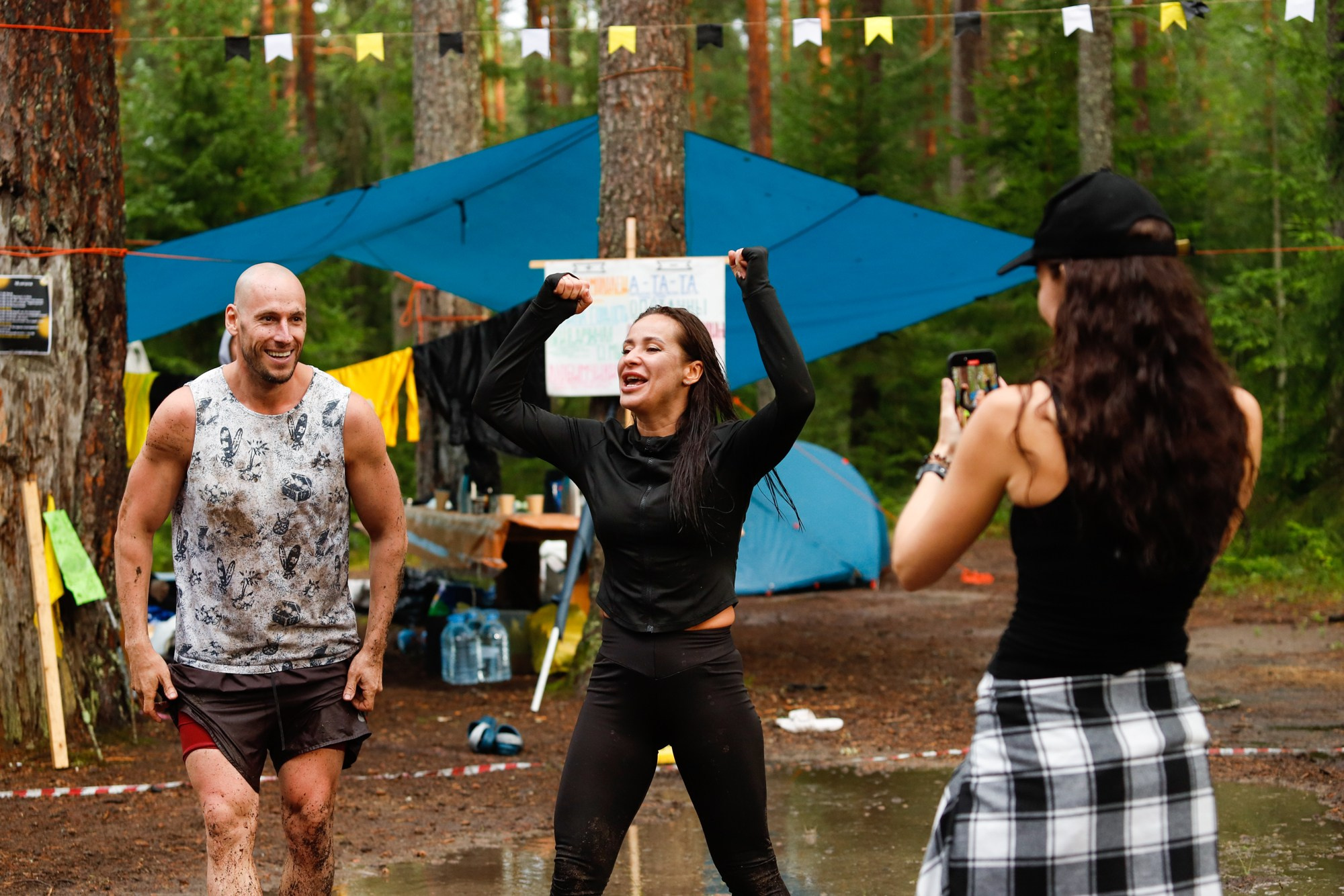 «Последний герой» в лагере для взрослых «Изи». Фотограф Дарья Попова
