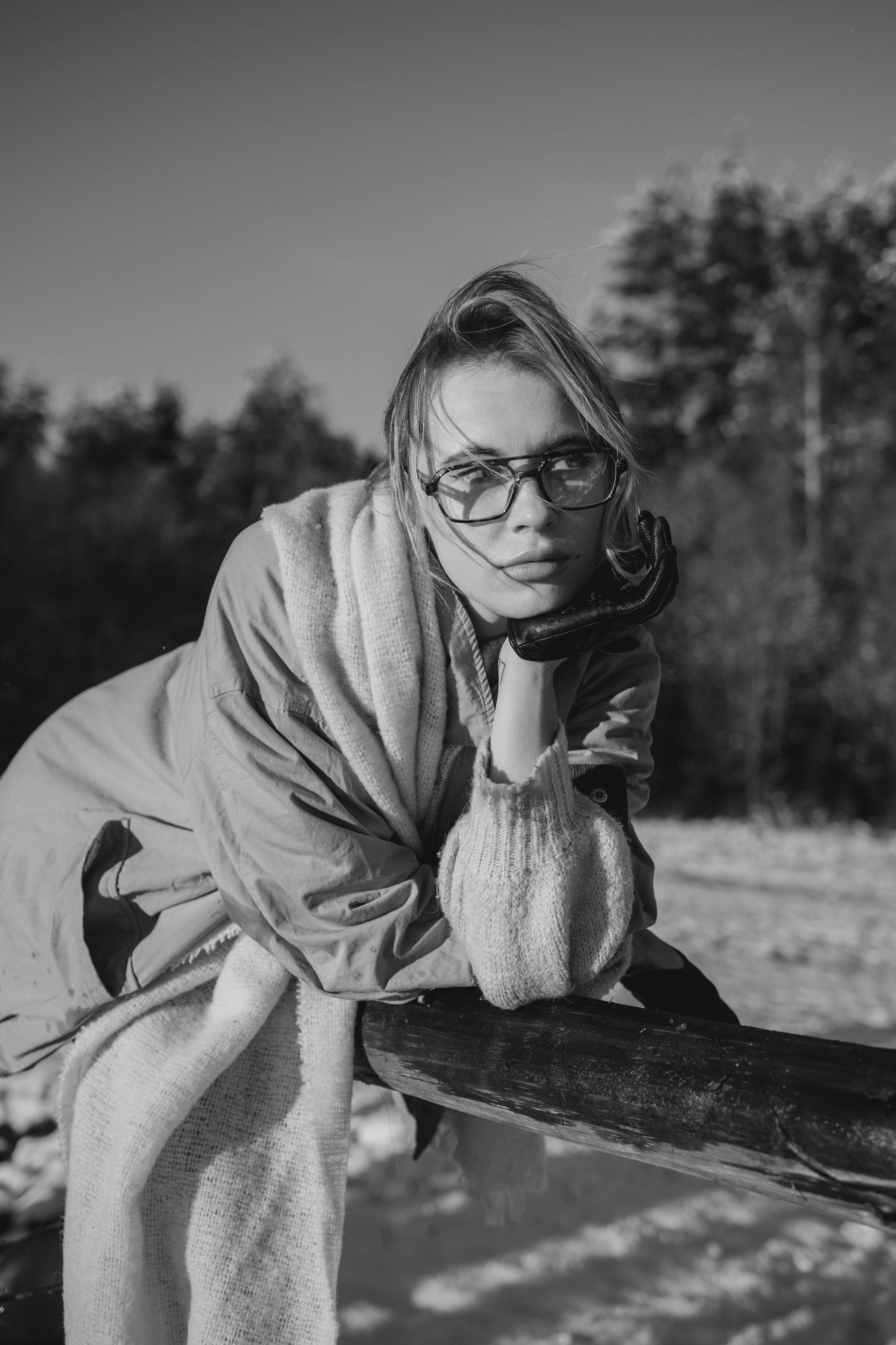 Фотосессия на ранчо зимой с красивой девушкой. Фотограф Углич и Ярославль Ольга Тятюшкина