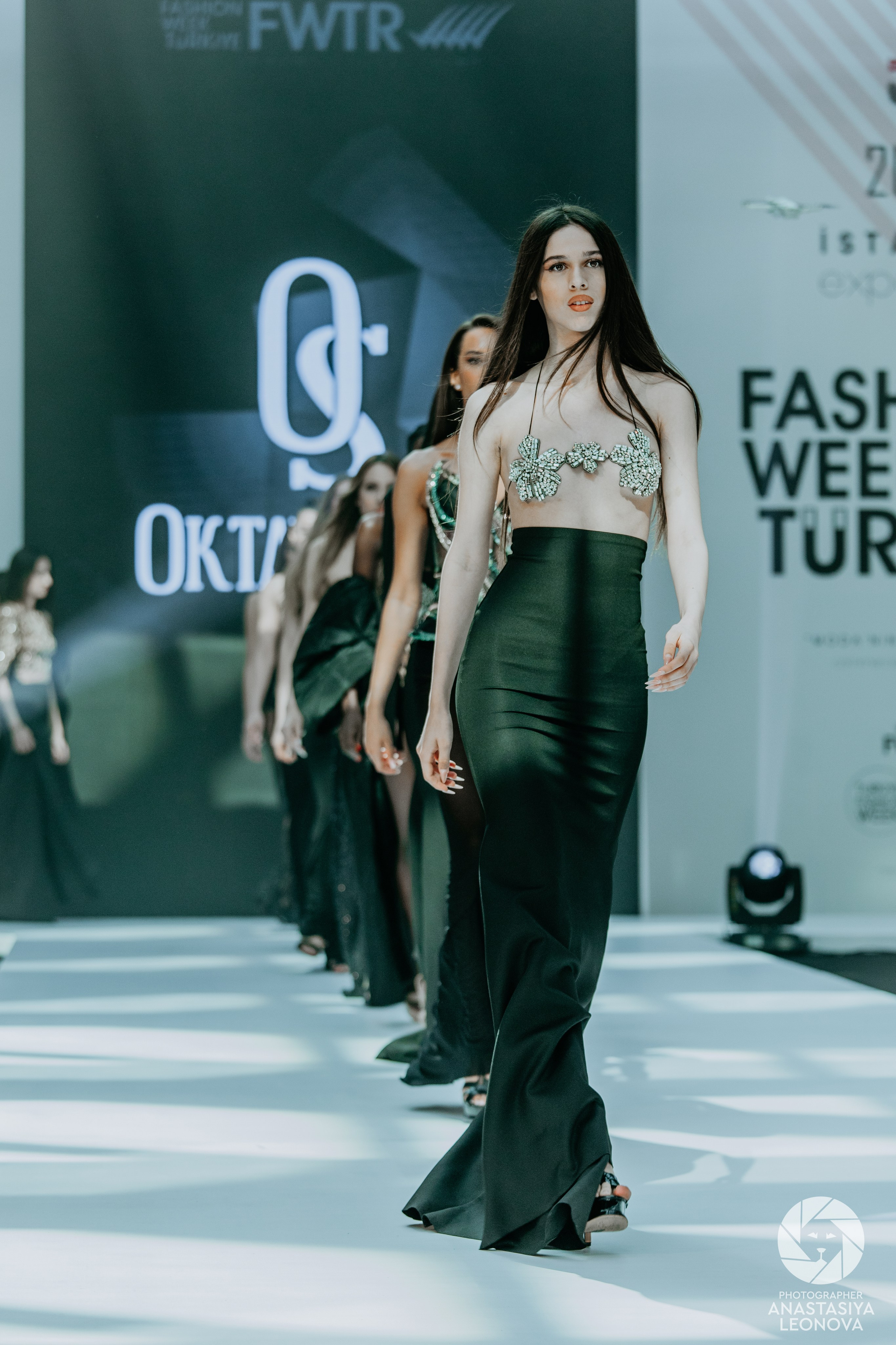 Fashion Week Türkiye [spring, 2025]. Anastasia Leonowa
