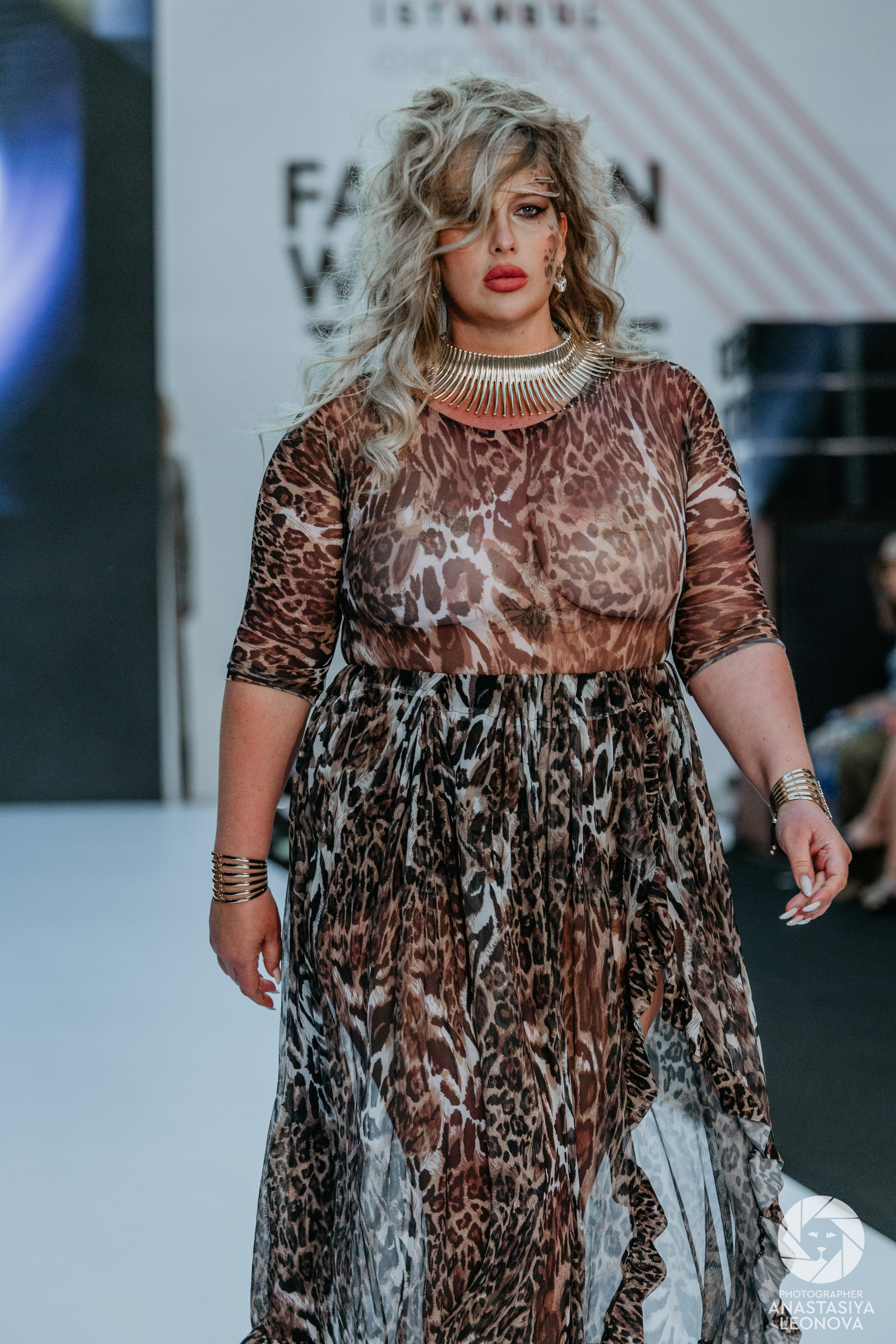 Fashion Week Türkiye [spring, 2025]. Anastasia Leonowa