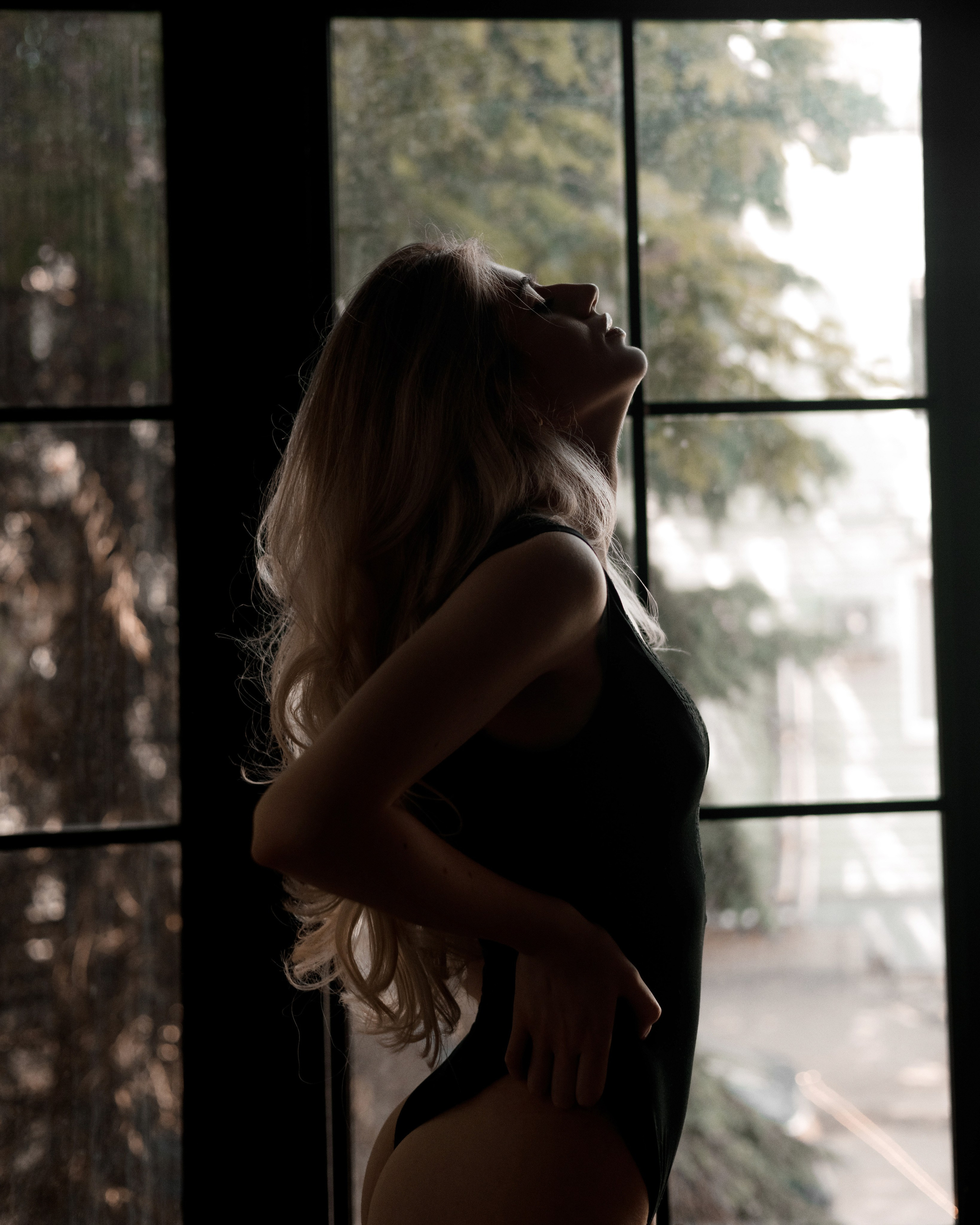 Женские портреты-фотосессии в Москве от фотографа Анастасии Инвиш. Эротическая фотосессия в стилю ню в Москве — заказать ню фотосессию от 19 800 руб!