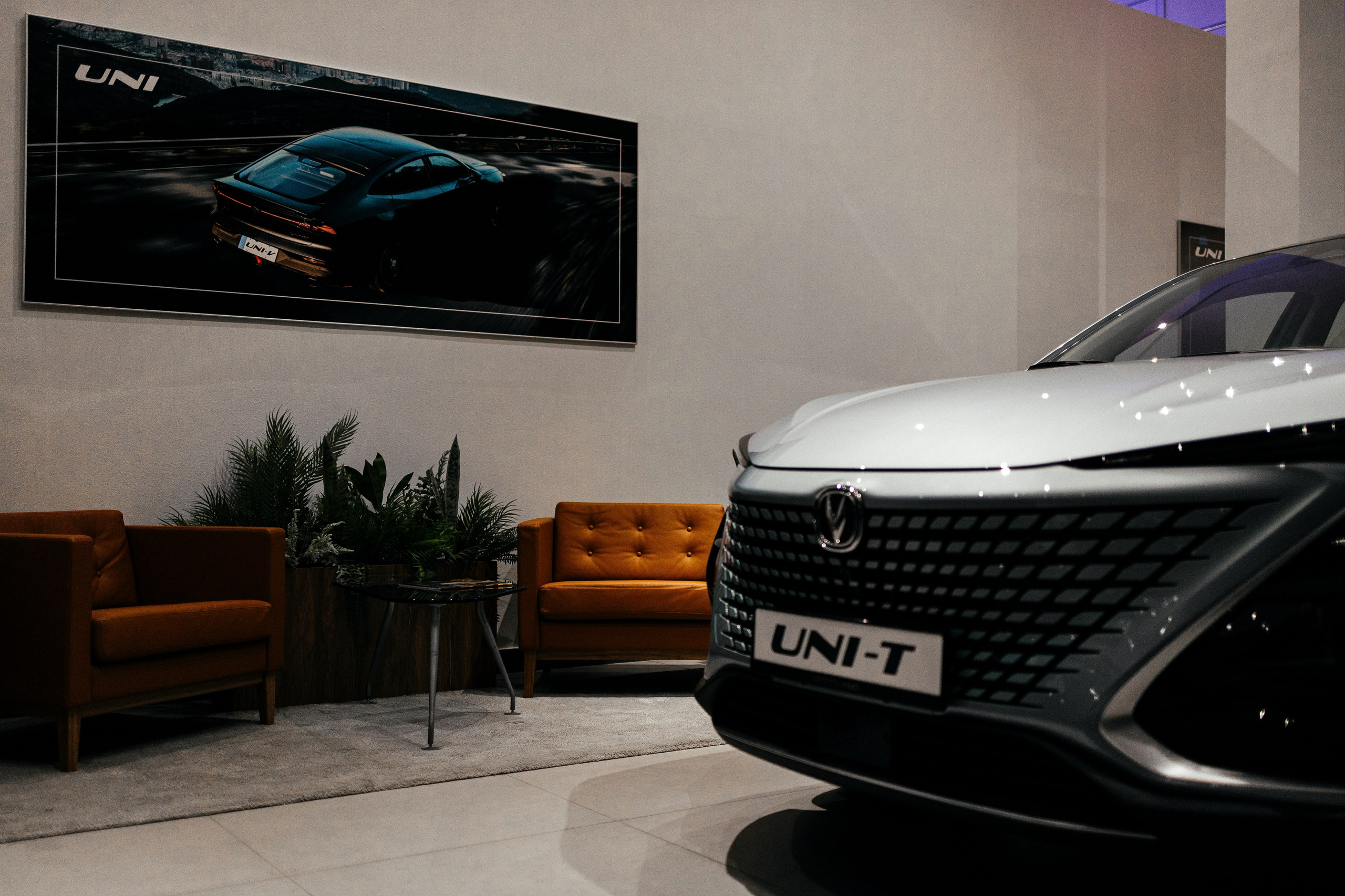 Автосалон OMODA \ Jaecoo \ Changan. Фотограф в Краснодаре Лагунов Владимир