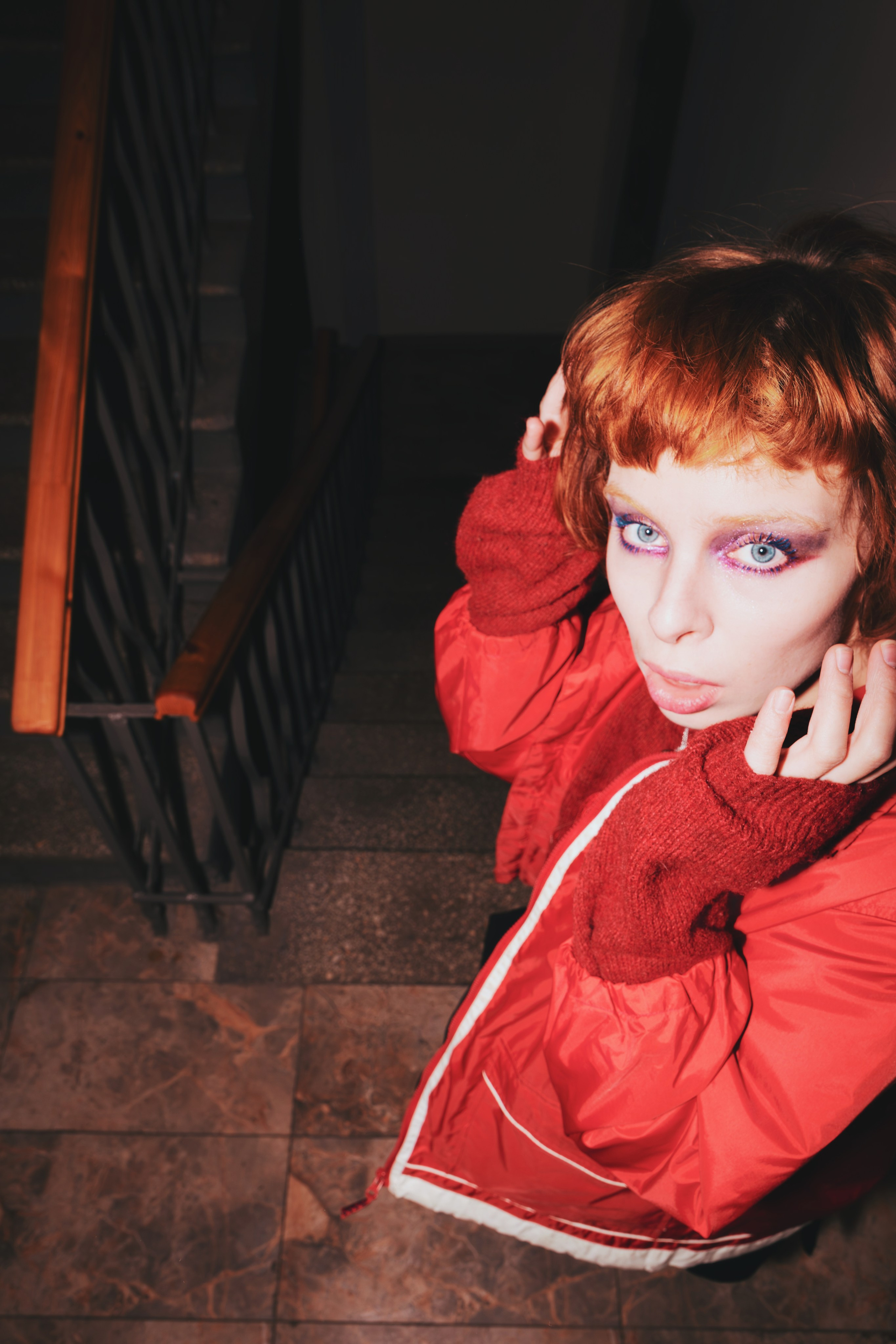 Лу, простой свет в падике. Портретный фотограф из Москвы. Павел Попов