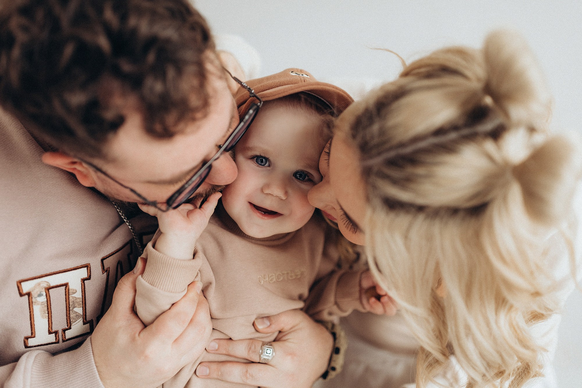 В ожидании сестрёнки. Семейный фотограф новорождённых в Серпухове Юлия Новикова +79637785957